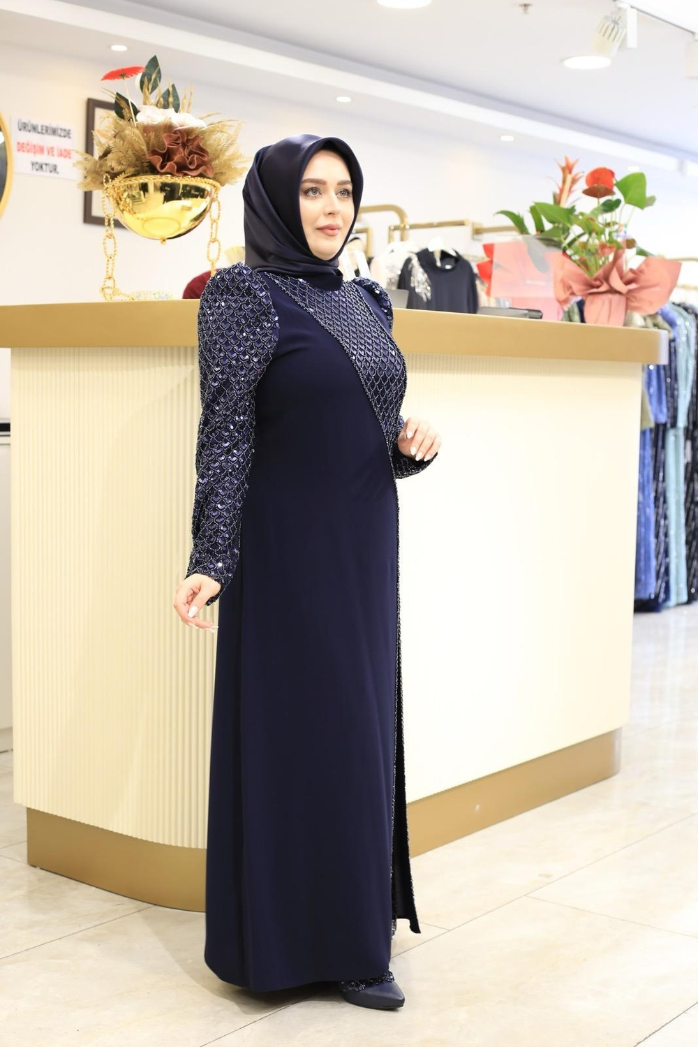 3463 ÄRMEL ÄRMEL MIT PAILLETTEN-DETAIL KLEID