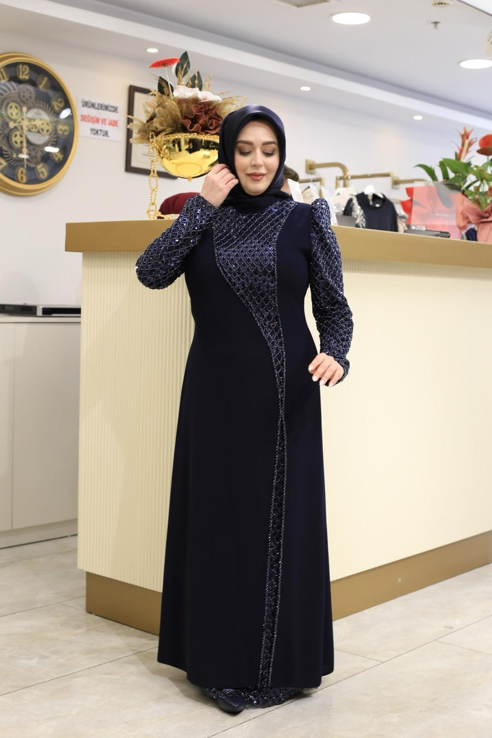 3463 ÄRMEL ÄRMEL MIT PAILLETTEN-DETAIL KLEID