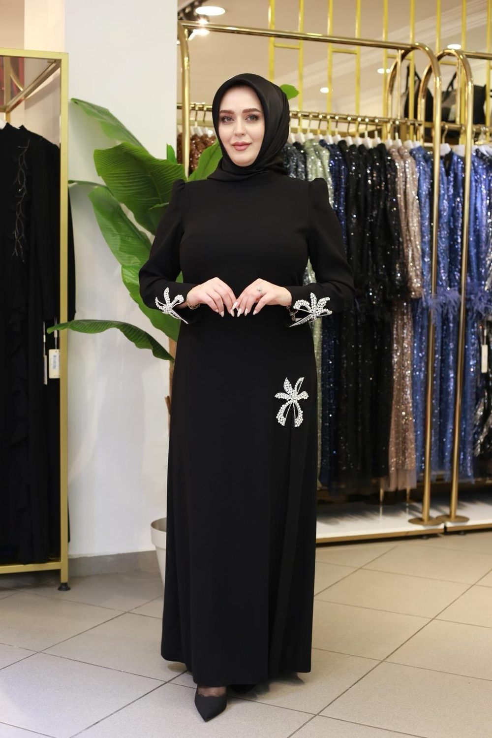 3503 CODE ROBE BRODÉE DÉTOILES EN CRISTAL ET PIERRE