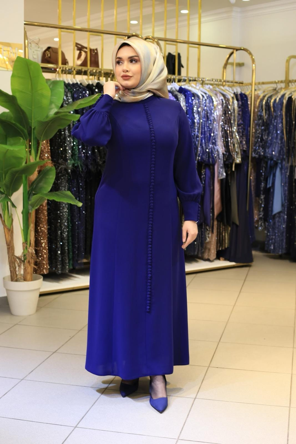 DÜĞME DETAYLI KREP ELBİSE 3572 KOD