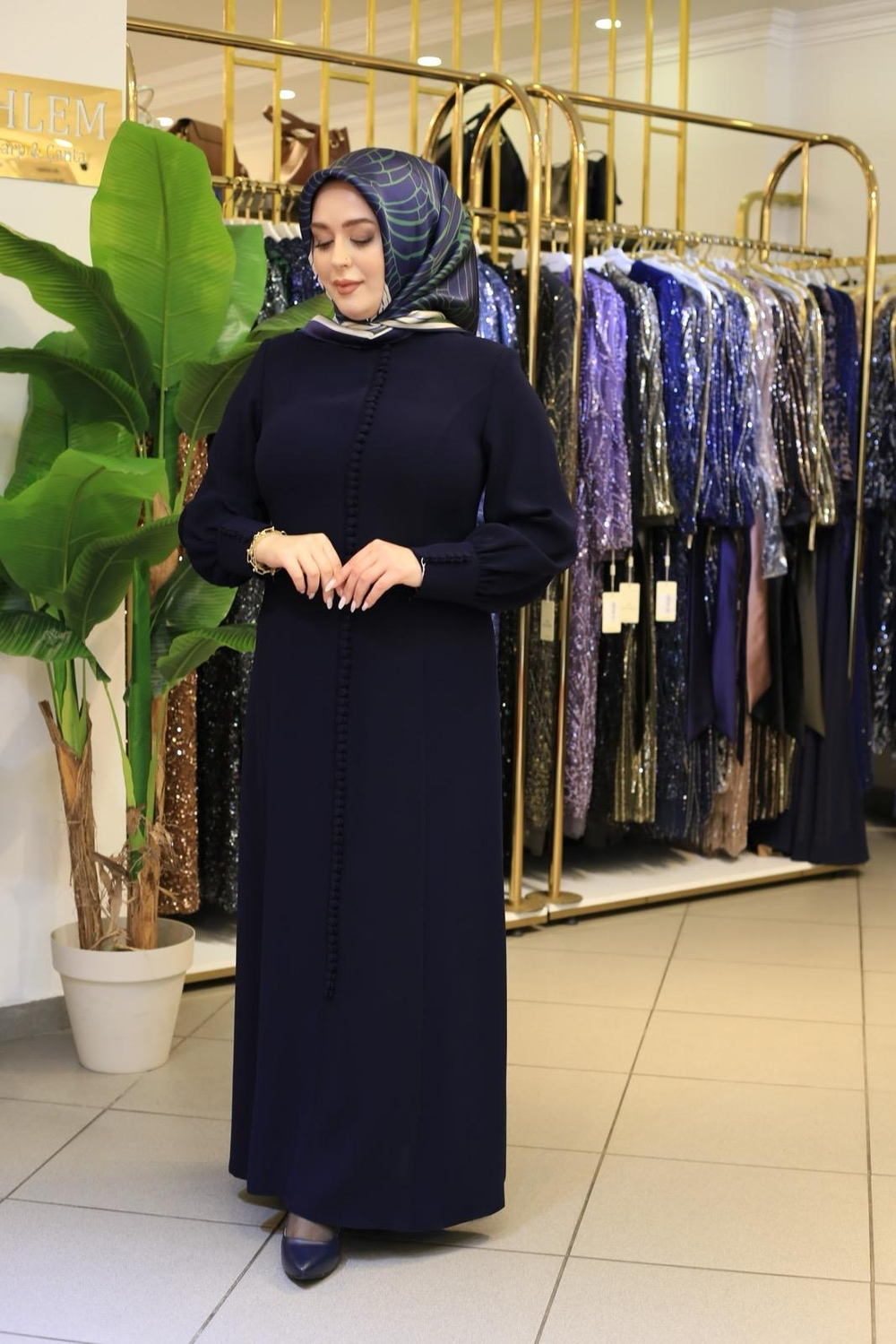 DÜĞME DETAYLI KREP ELBİSE 3572 KOD