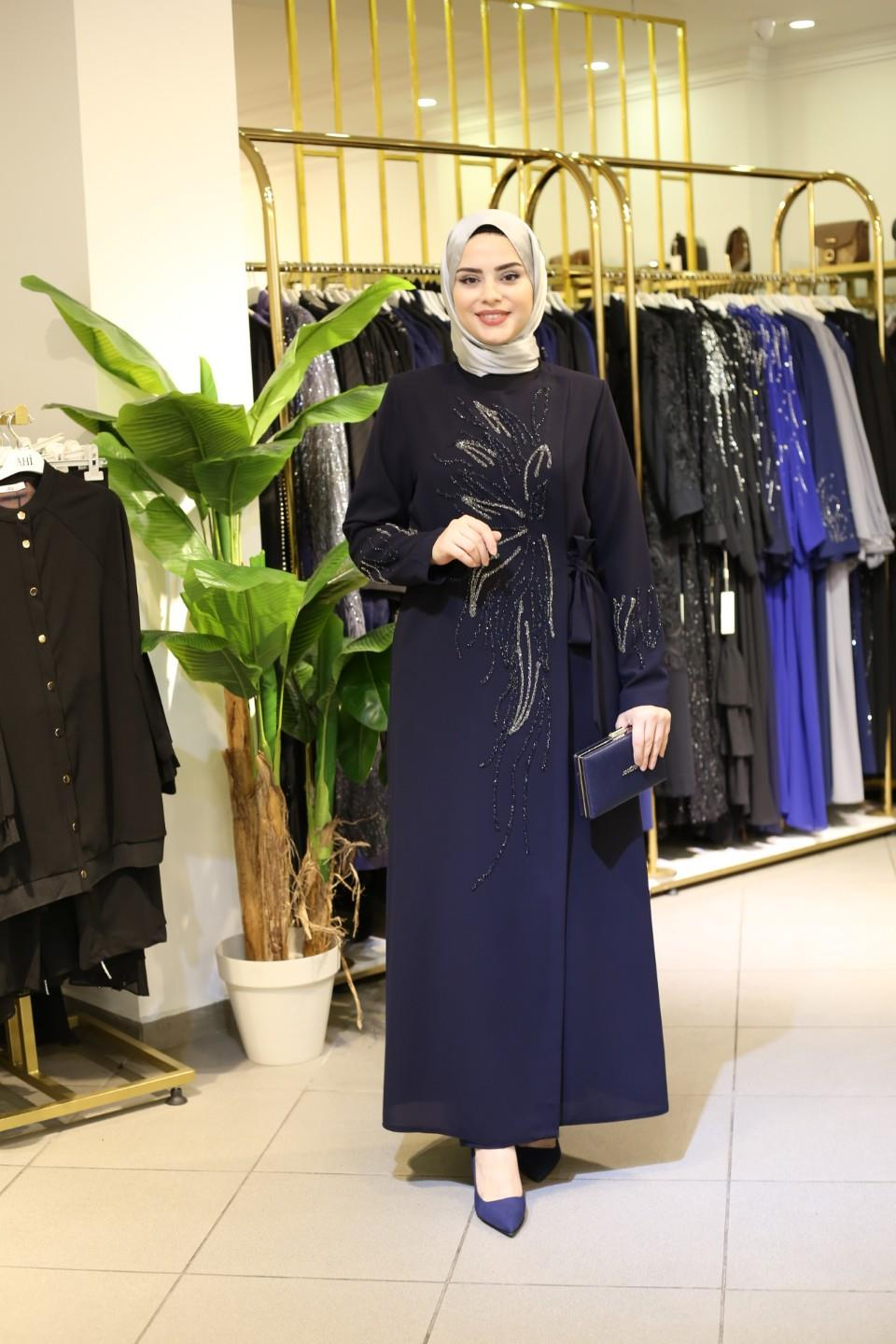 5056 CODE BLUMENBESTICKTE ABAYA