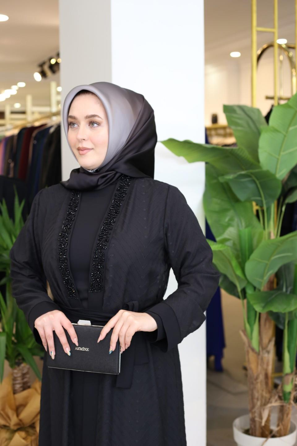 5109 بدلة عباية بحزام من التول كود 5109