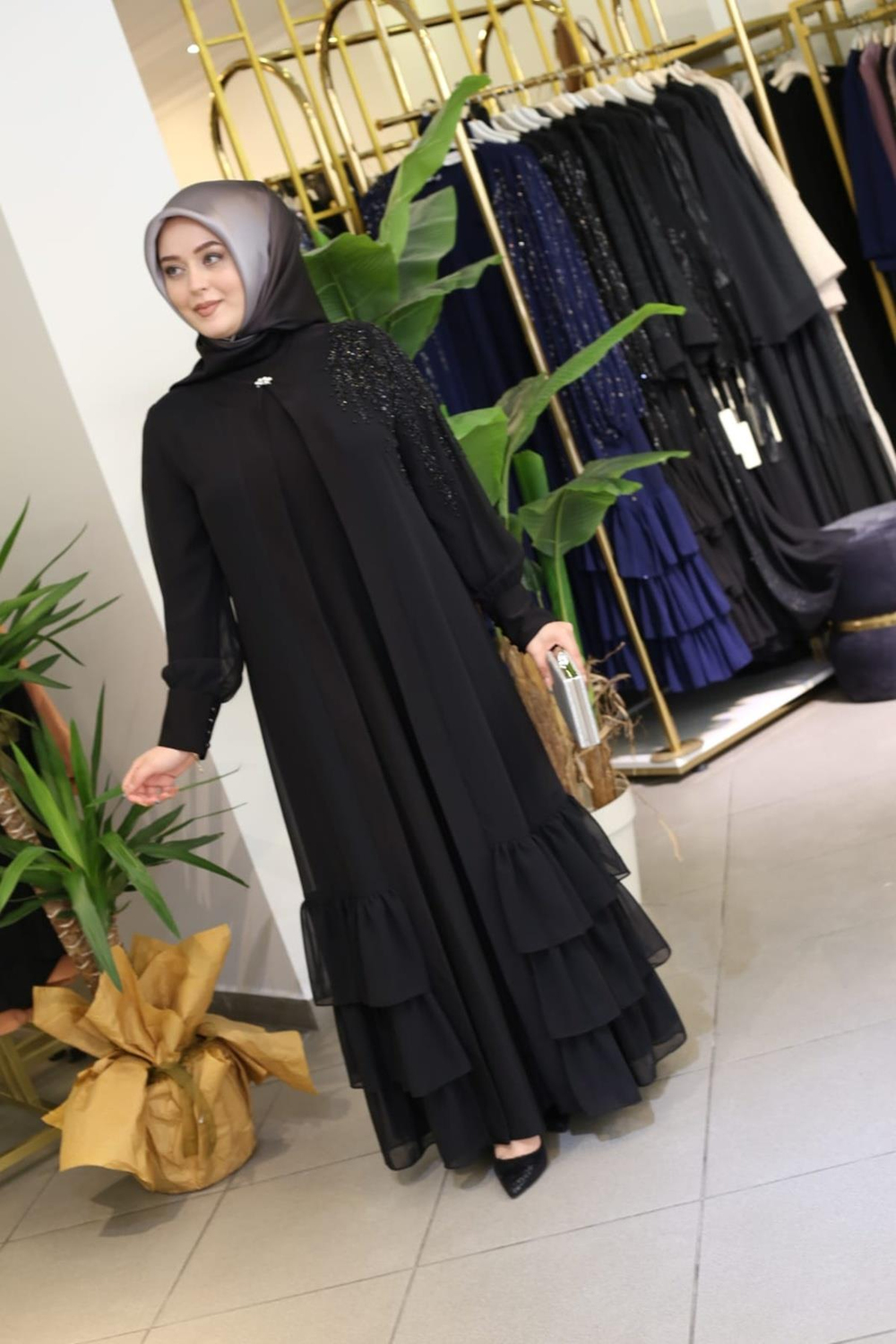 5136 بدلة عباية حجر أسود كود 5136