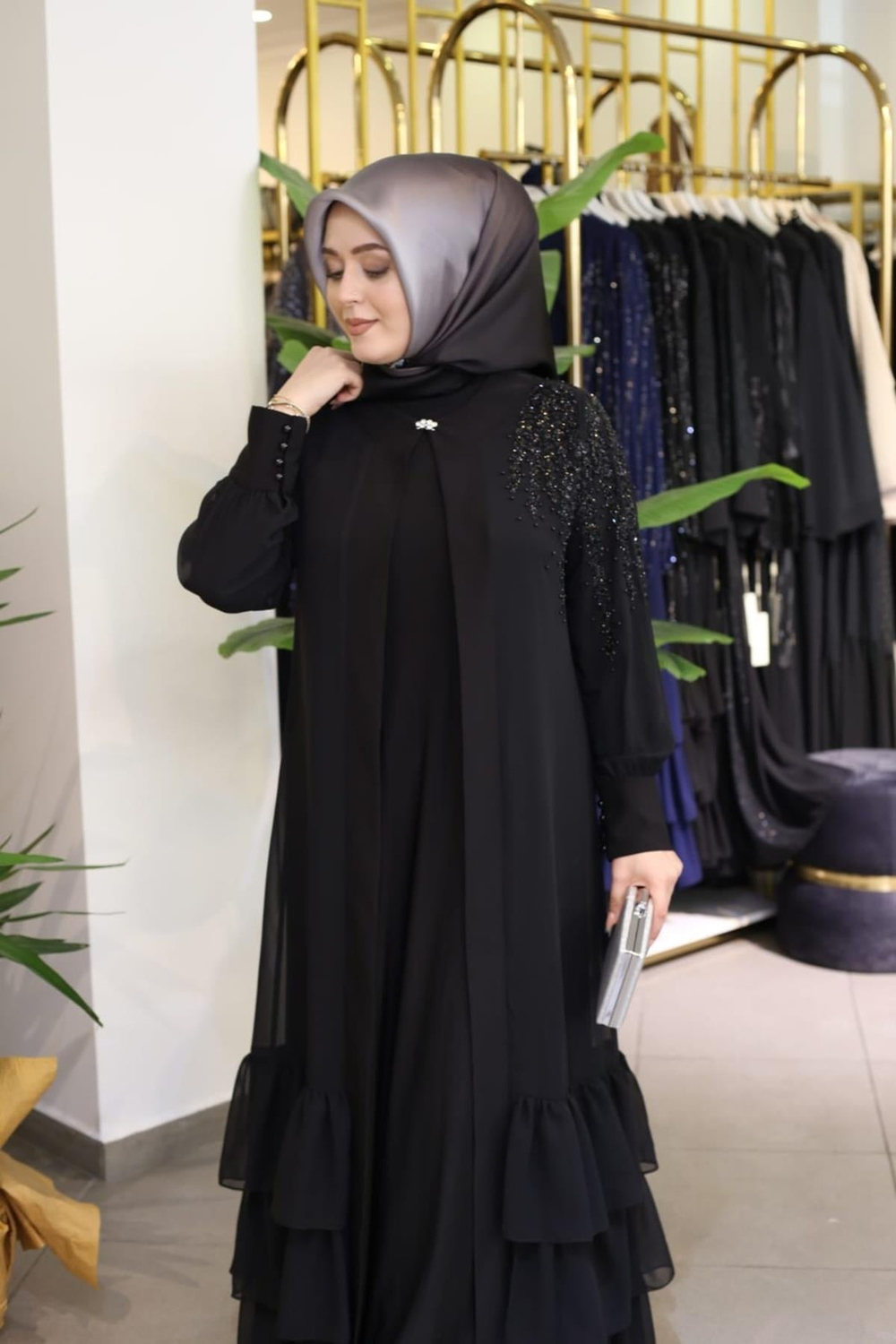 5136 بدلة عباية حجر أسود كود 5136