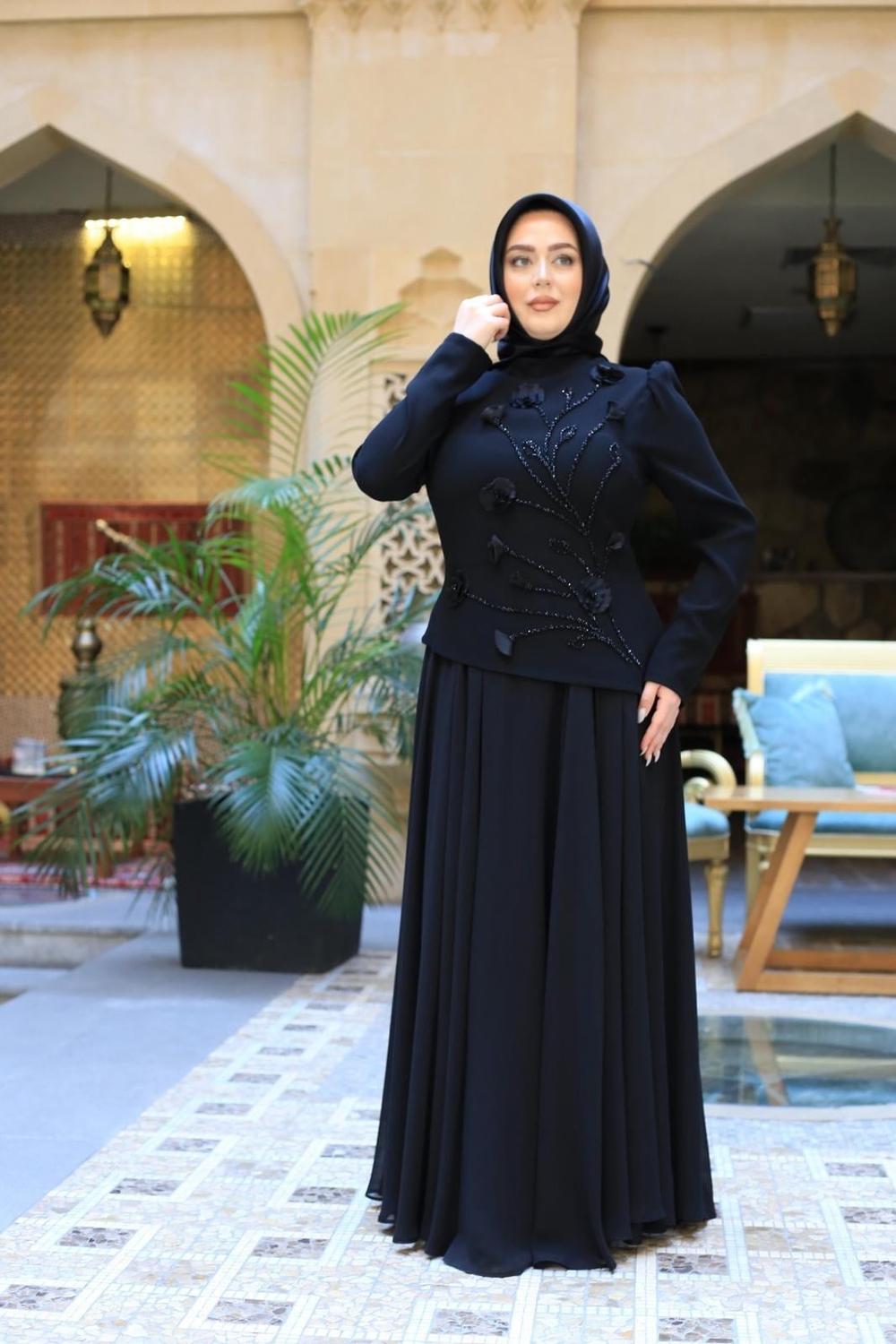 5204 KOD KABARTMA ÇİÇEK DESENLİ ELBİSE