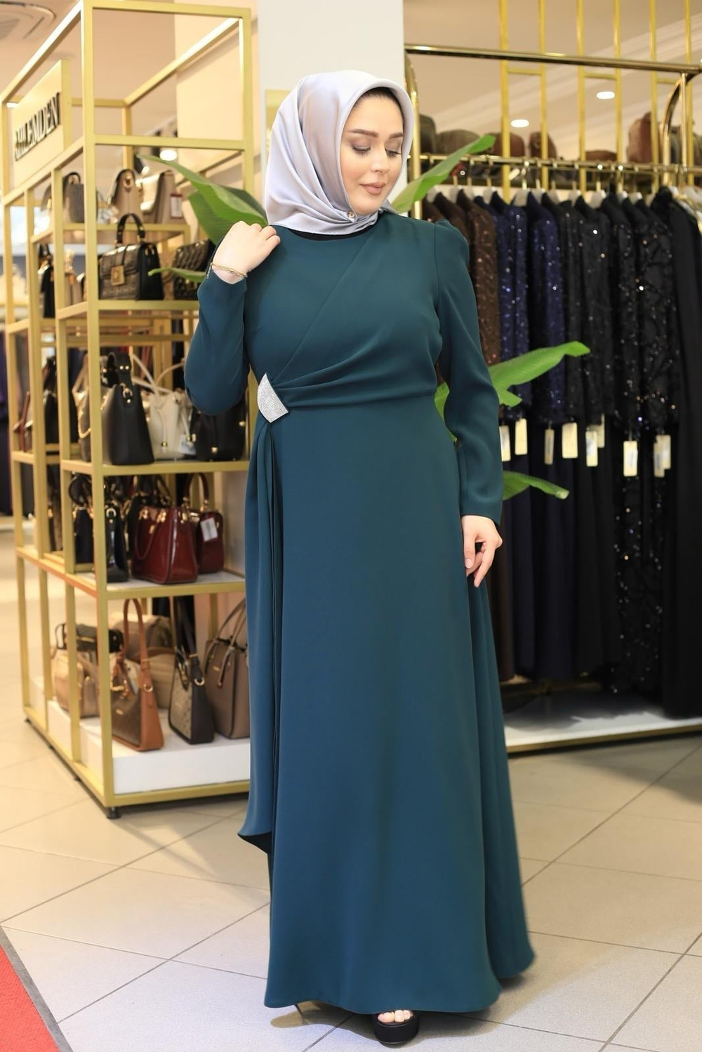 5701 KOD ÖNÜ DRAPELİ ELBİSE