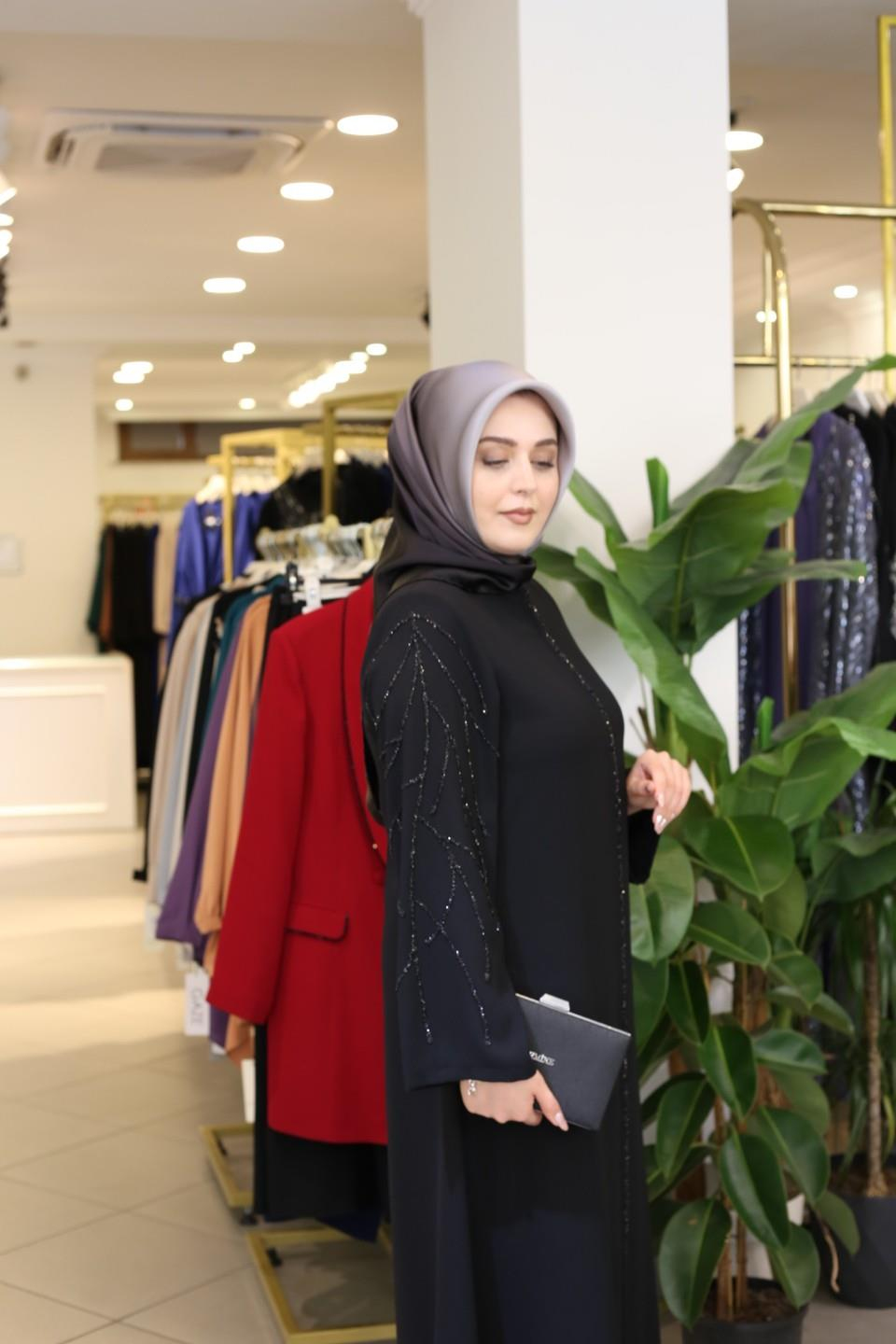 7087 CODE MANCHES ABAYA BRODÉE EN PIERRE
