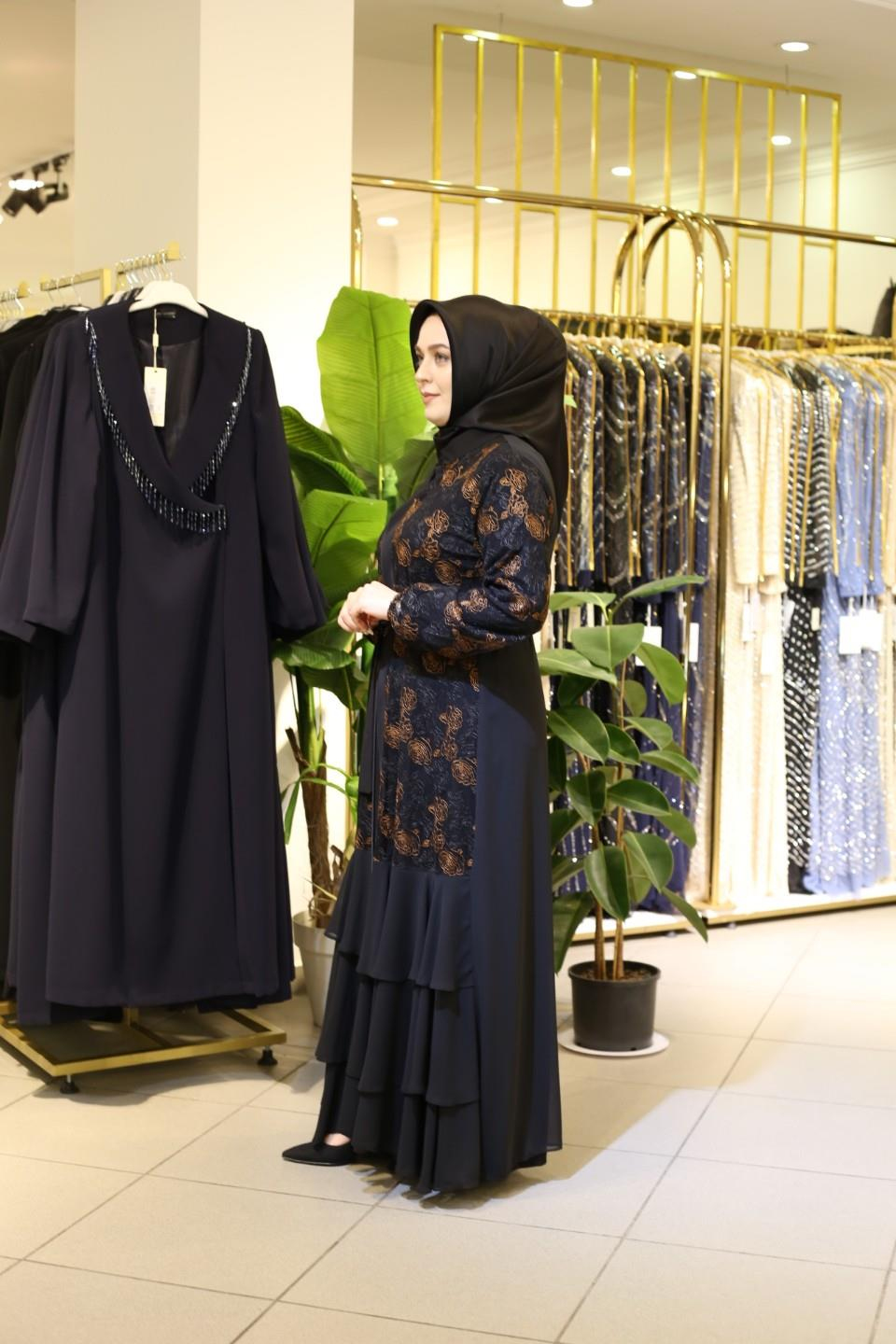 7093 CODE ORANGE ROSE ABAYA ANZUG