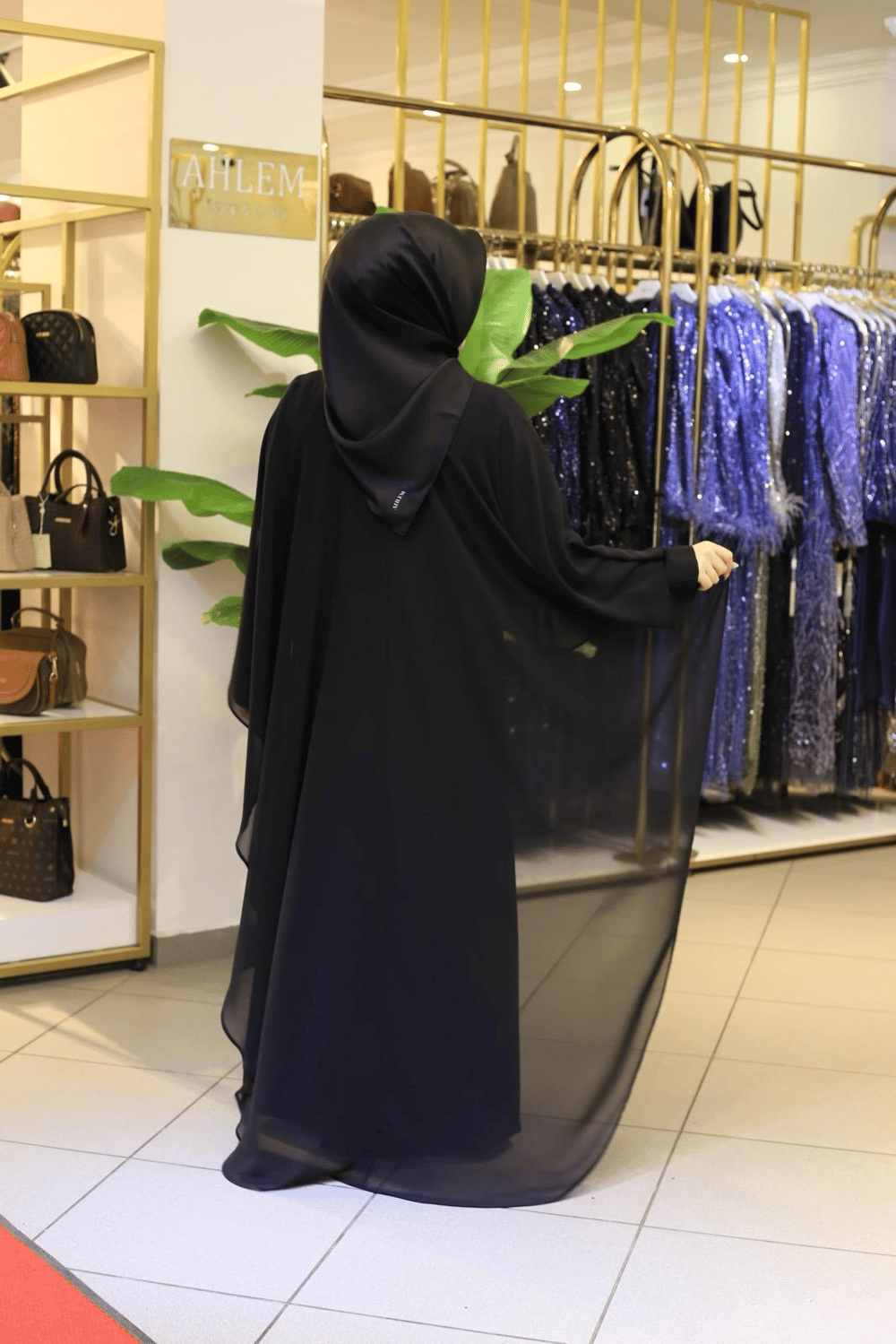 فستان كود 7108 بتفاصيل من الشيفون