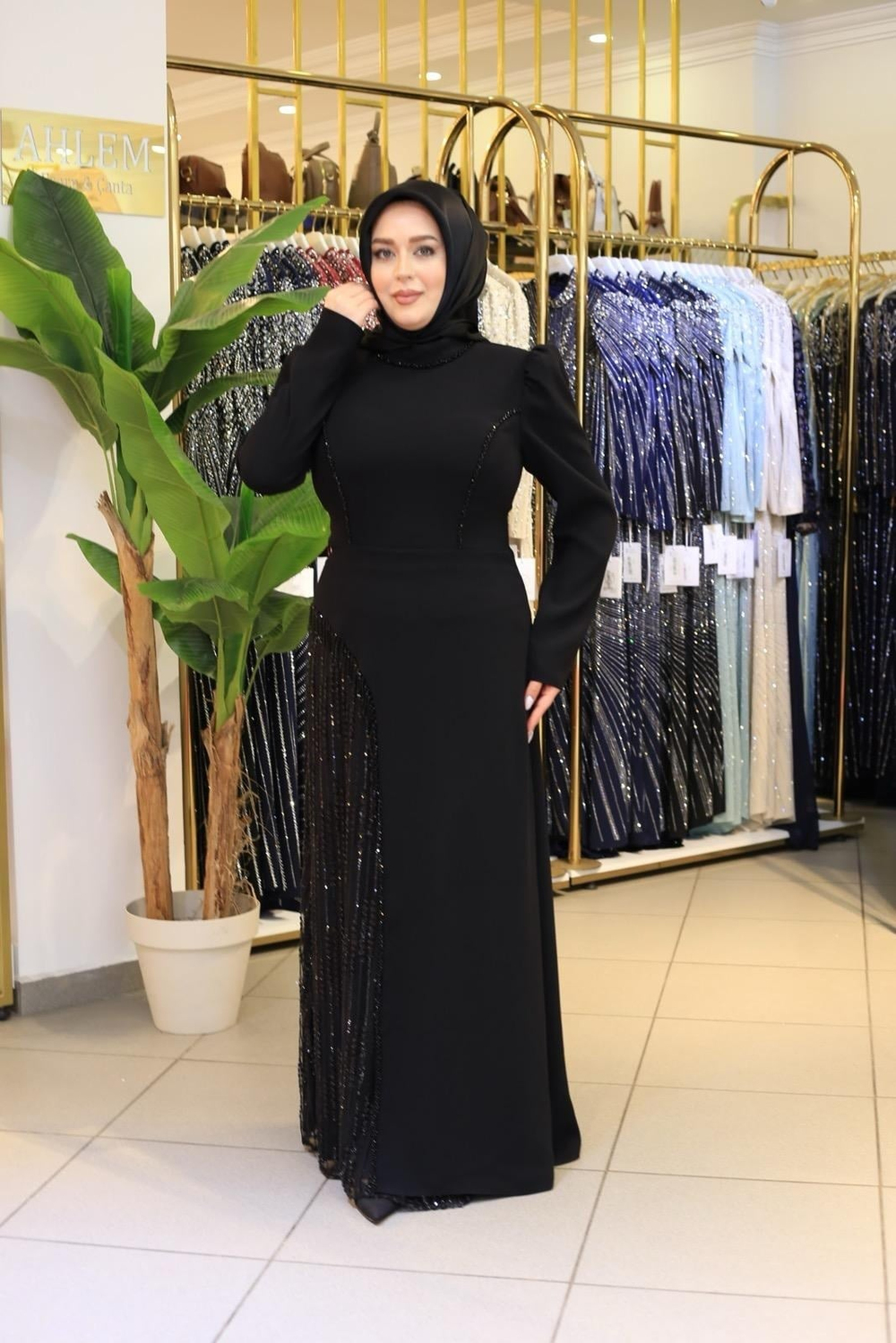 ETEĞİ KENDİNDEN DESENLİ ABİYE ELBİSE 7200 KOD