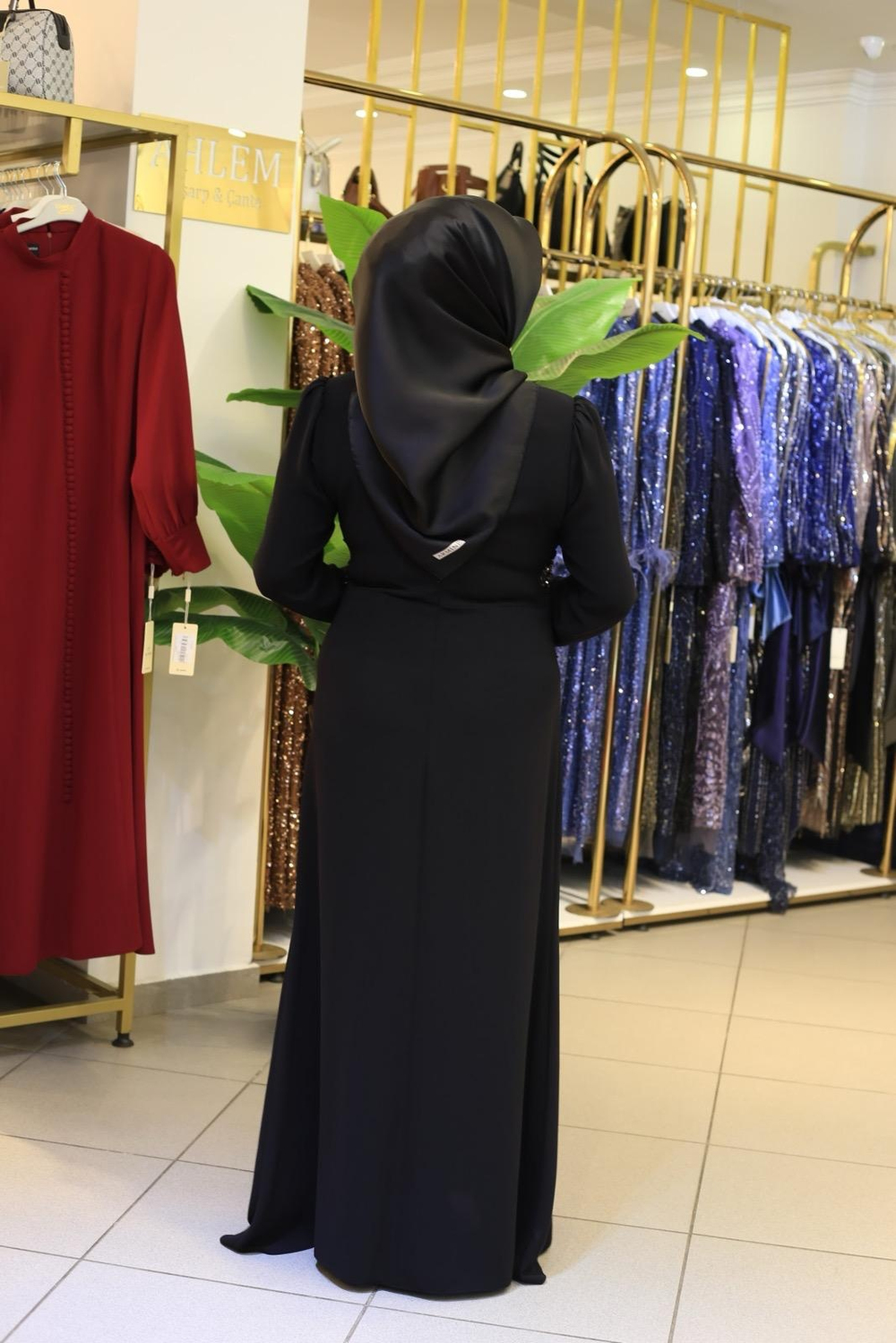 7207 CODE SELBSTGLÄNZENDE GLITZER-KLEID