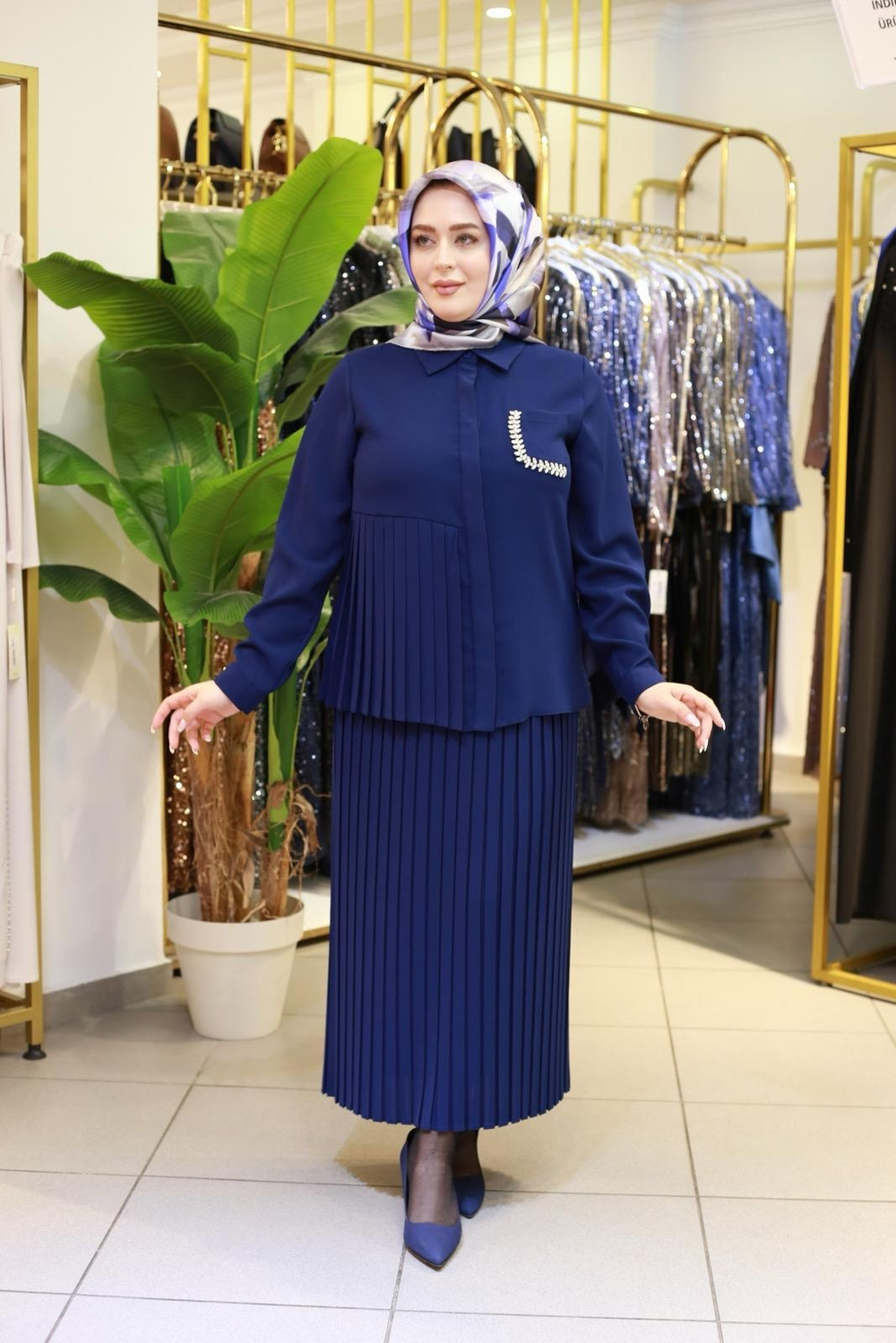 7539 CODE JUPE À PLIS ENSEMBLE