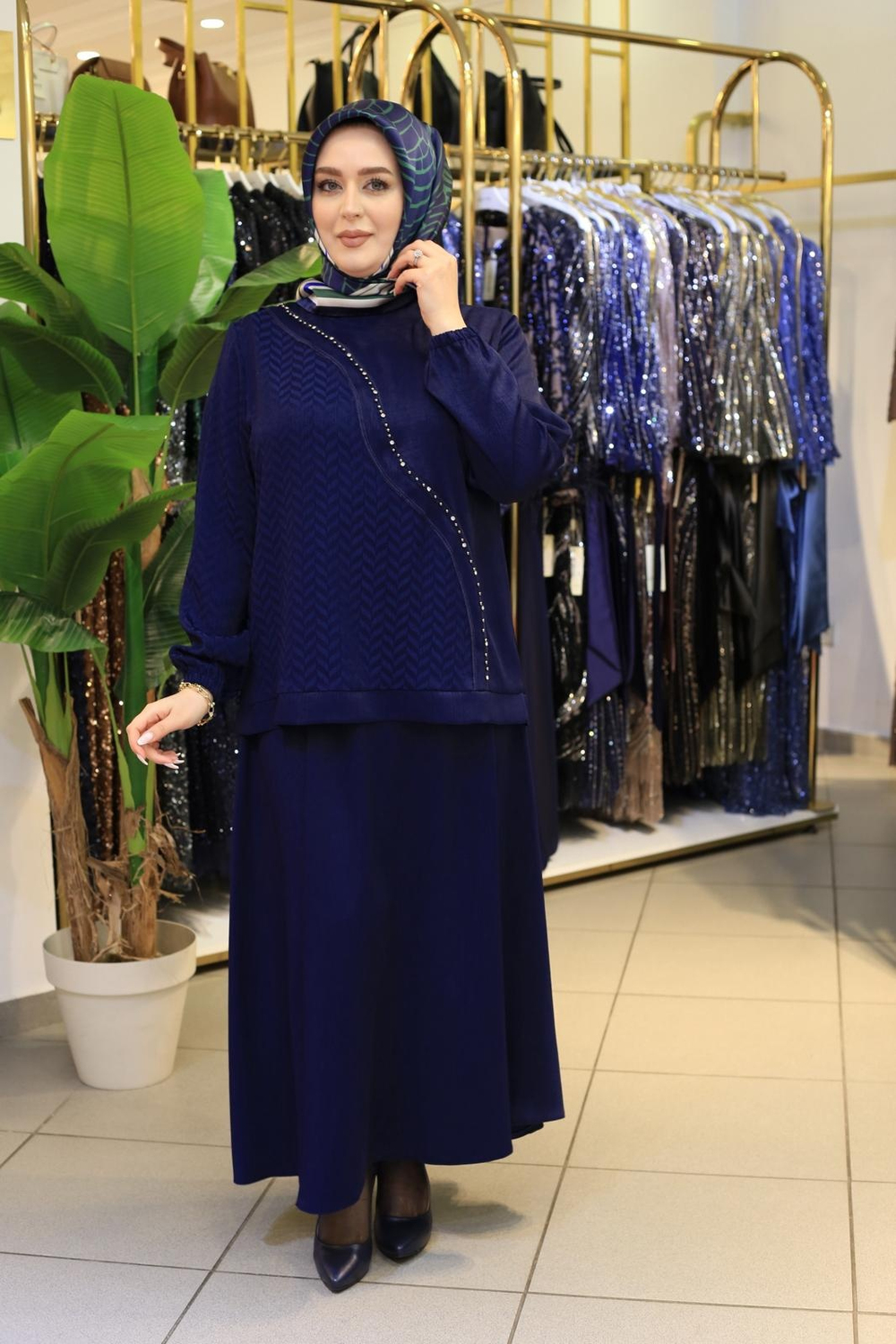 7556 KOD JAKAR KUPRA ETEKLİ TAKIM