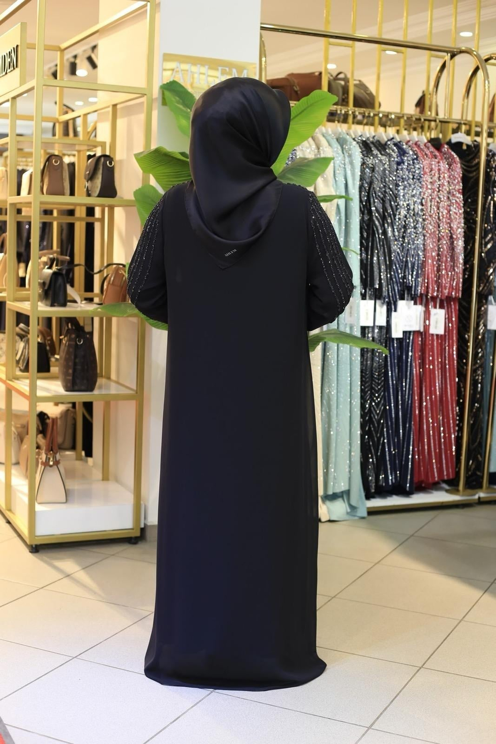 803 KOD ŞERİT TAŞLI ABAYA TAKIM