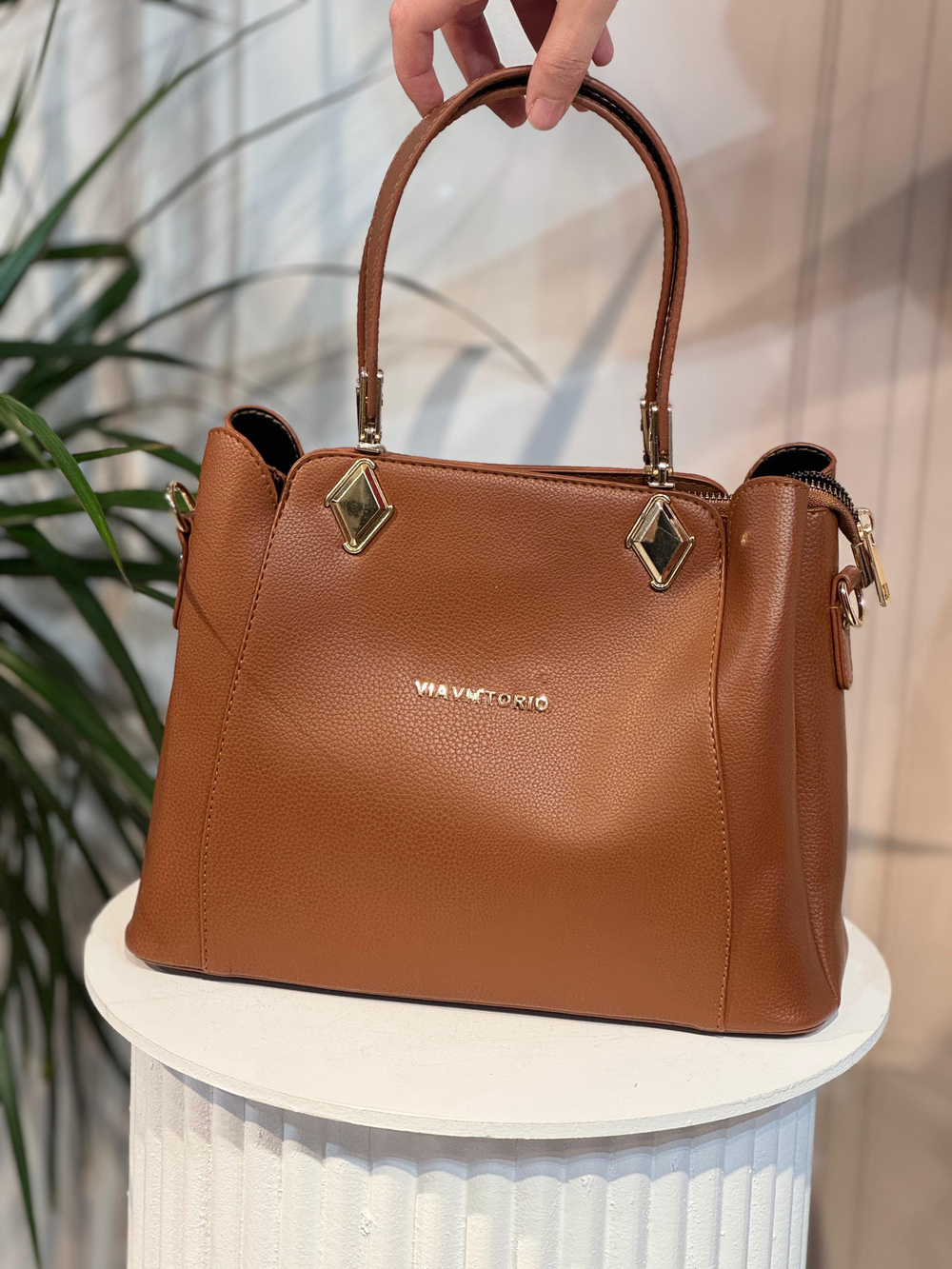 954 CODE SAC AHLEM EN CUIR DÉTAILLÉ