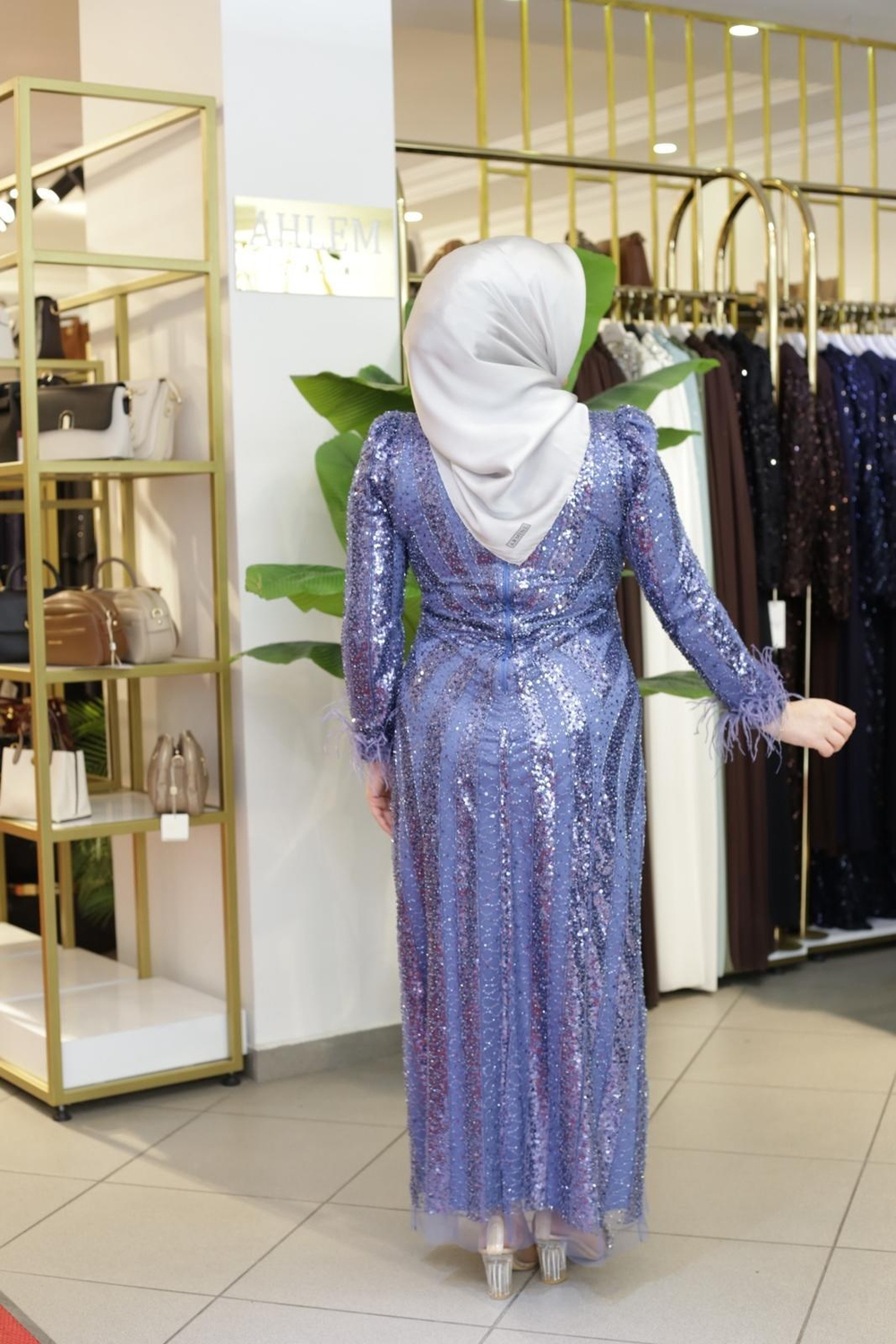 ARMC529 ABENDKLEID AUS STEIN MIT ÄRMELDETAIL