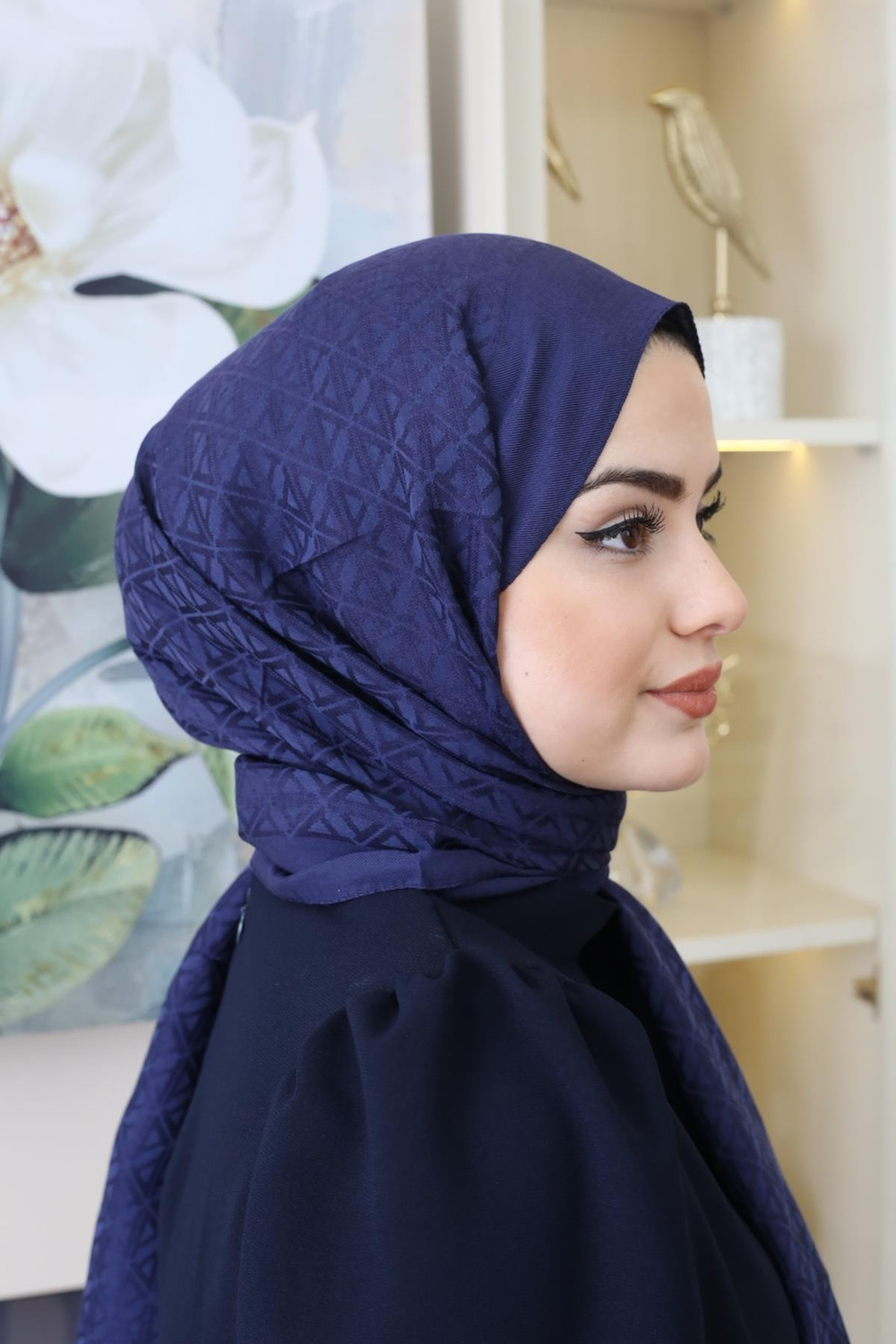 ARMİNE ÜÇGEN MONOGRAM LYOCELL ŞAL 5