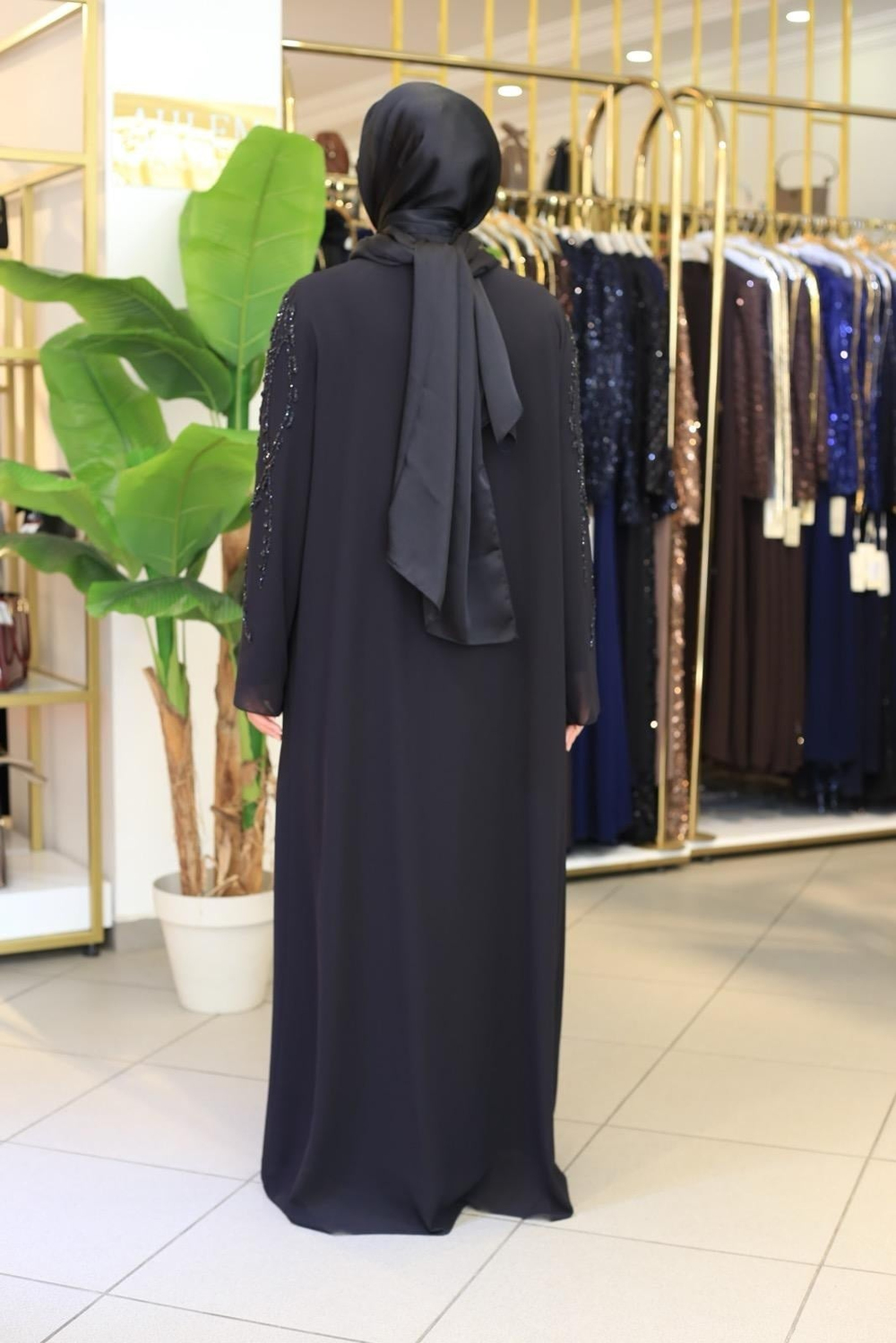 BEY704 CODE SAWAROSKI STEINVERZIERTER ABAYA-ANZUG