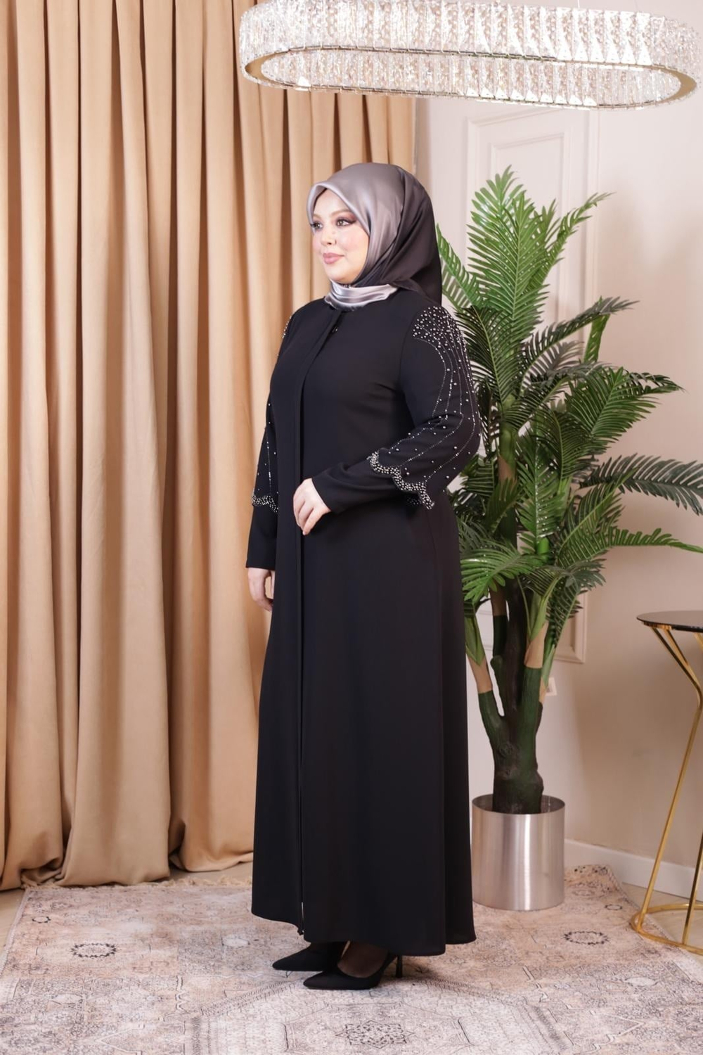 2521 CODE SEASHELL STONE EMBROIDERED ABAYA