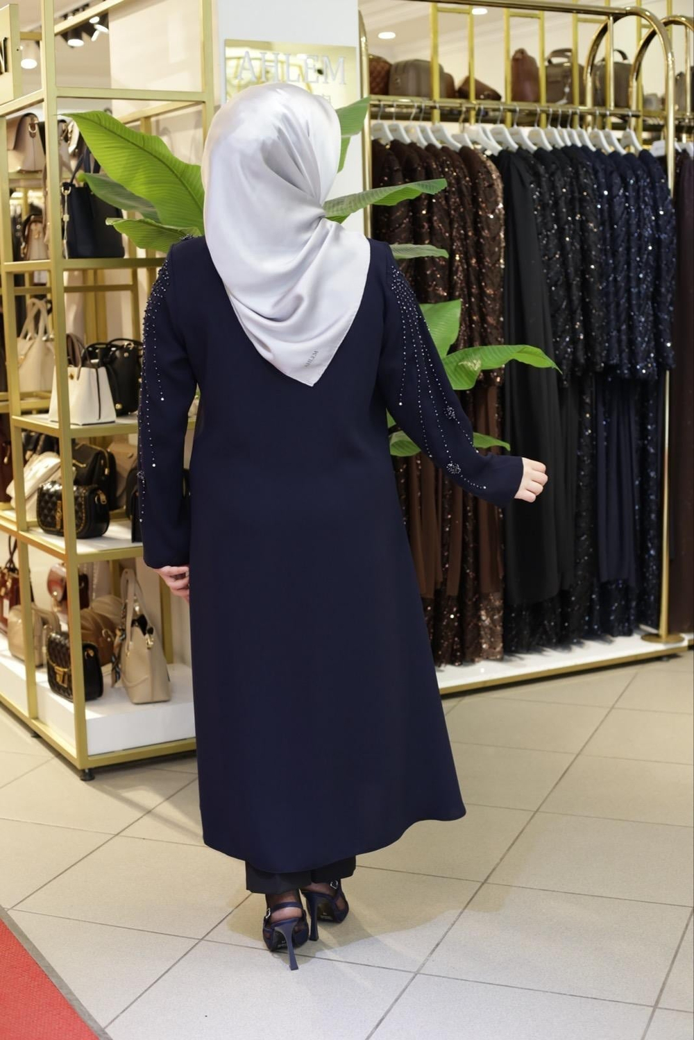 EL İŞLEMELİ TAŞLI TUNİK 7126