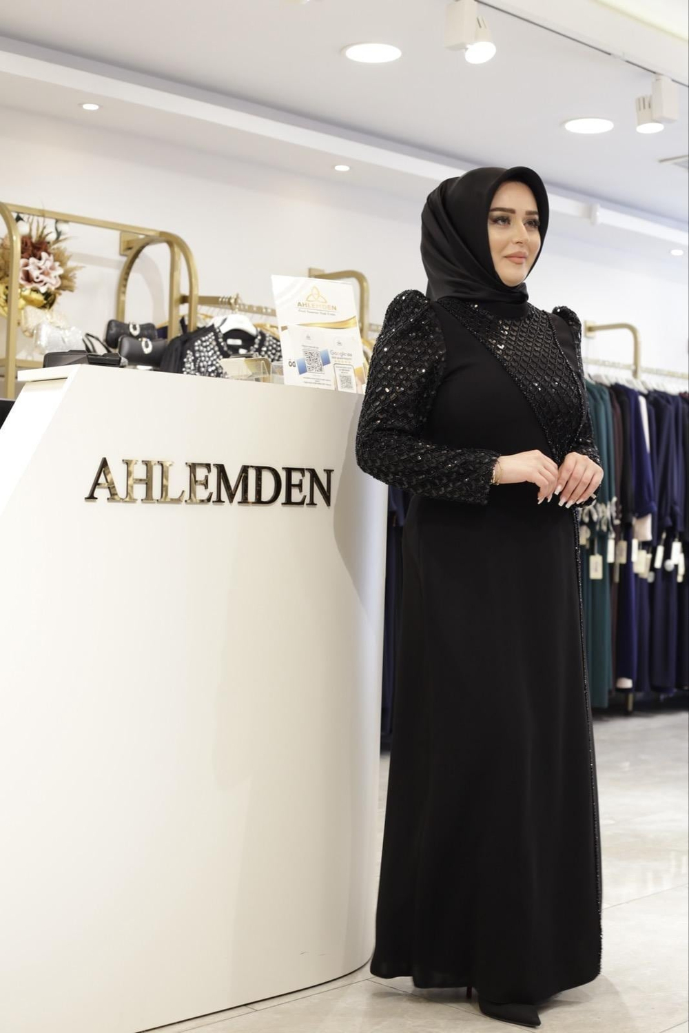 3463 فستان بأكمام بأكمام 3463 مع تفاصيل من الترتر
