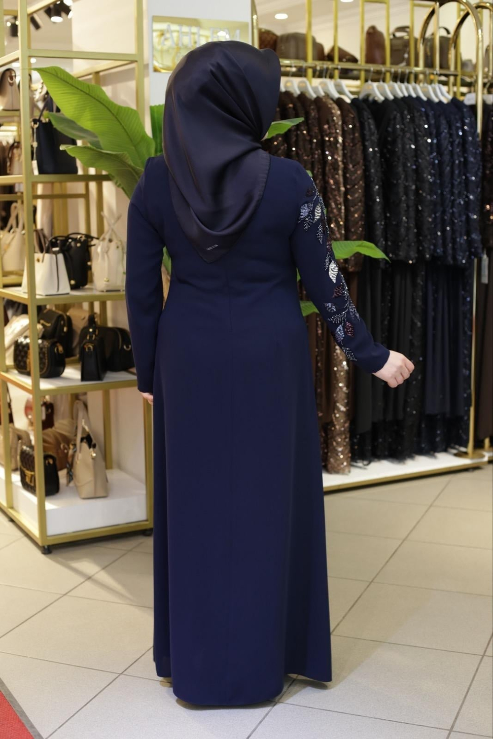 NAKIŞ PULLU ELBİSE 5247 KOD