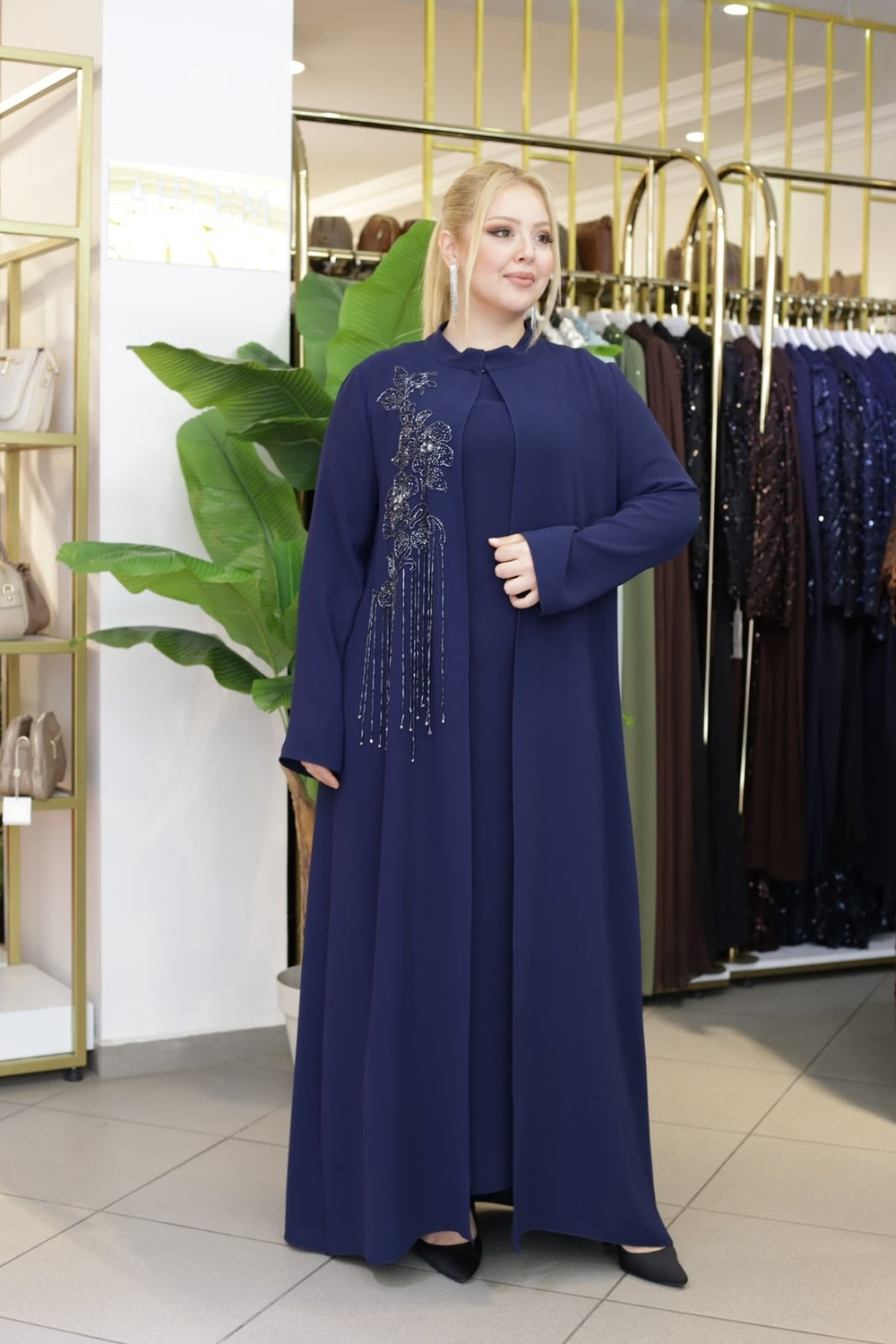 BEY801 كود تسلسل مجموعة عباية مزينة بالحجارة