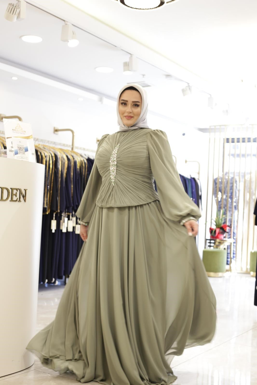 TAŞ DETAYLI DRAPELİ ABİYE ELBİSE 0068 KOD