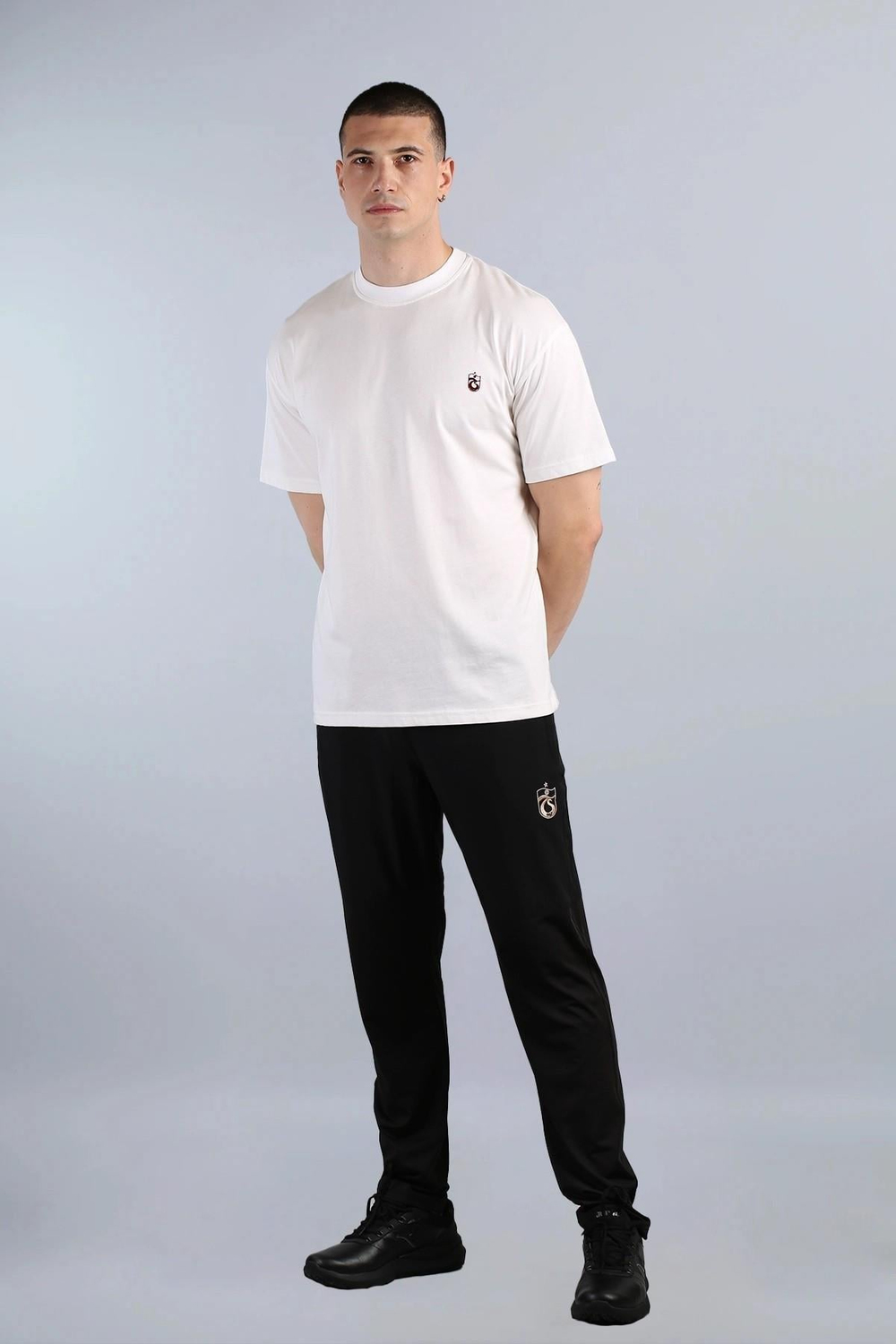 tshirt-kadife-baskili-d16c-4.jpg