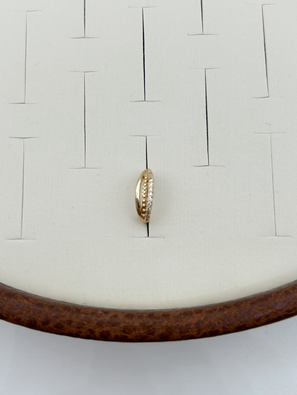 Vip Earcuff