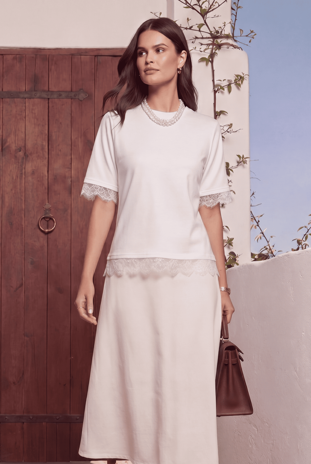 Beyaz Dantel Detaylı T-Shirt