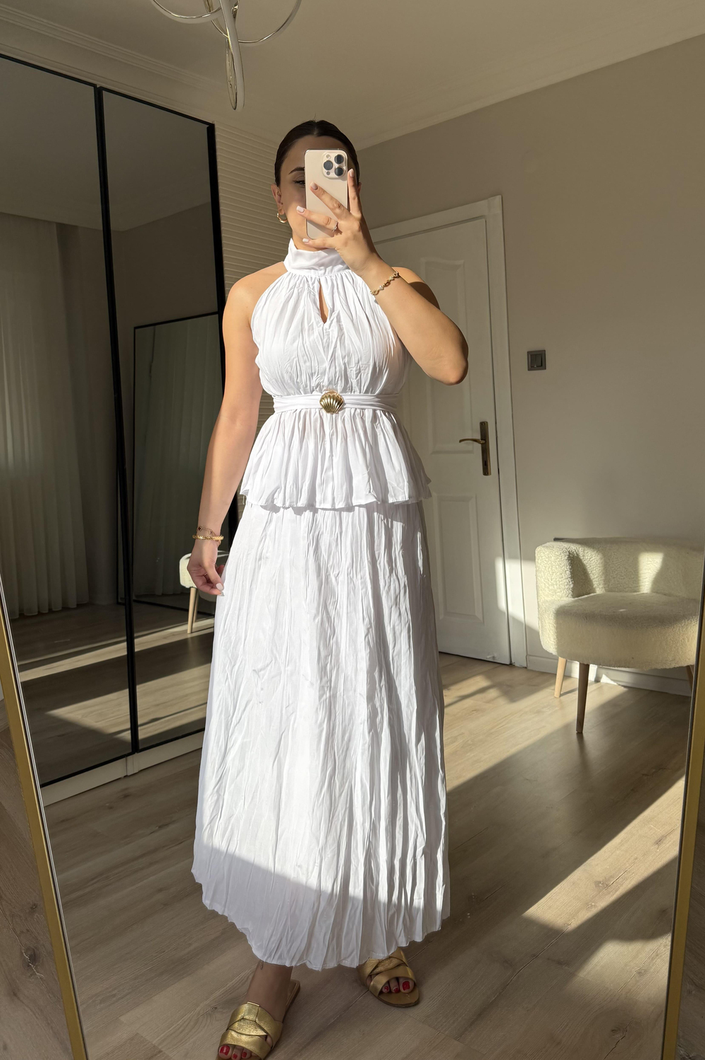 Broşlu Halter Yaka Bluz Etek Takım-Beyaz