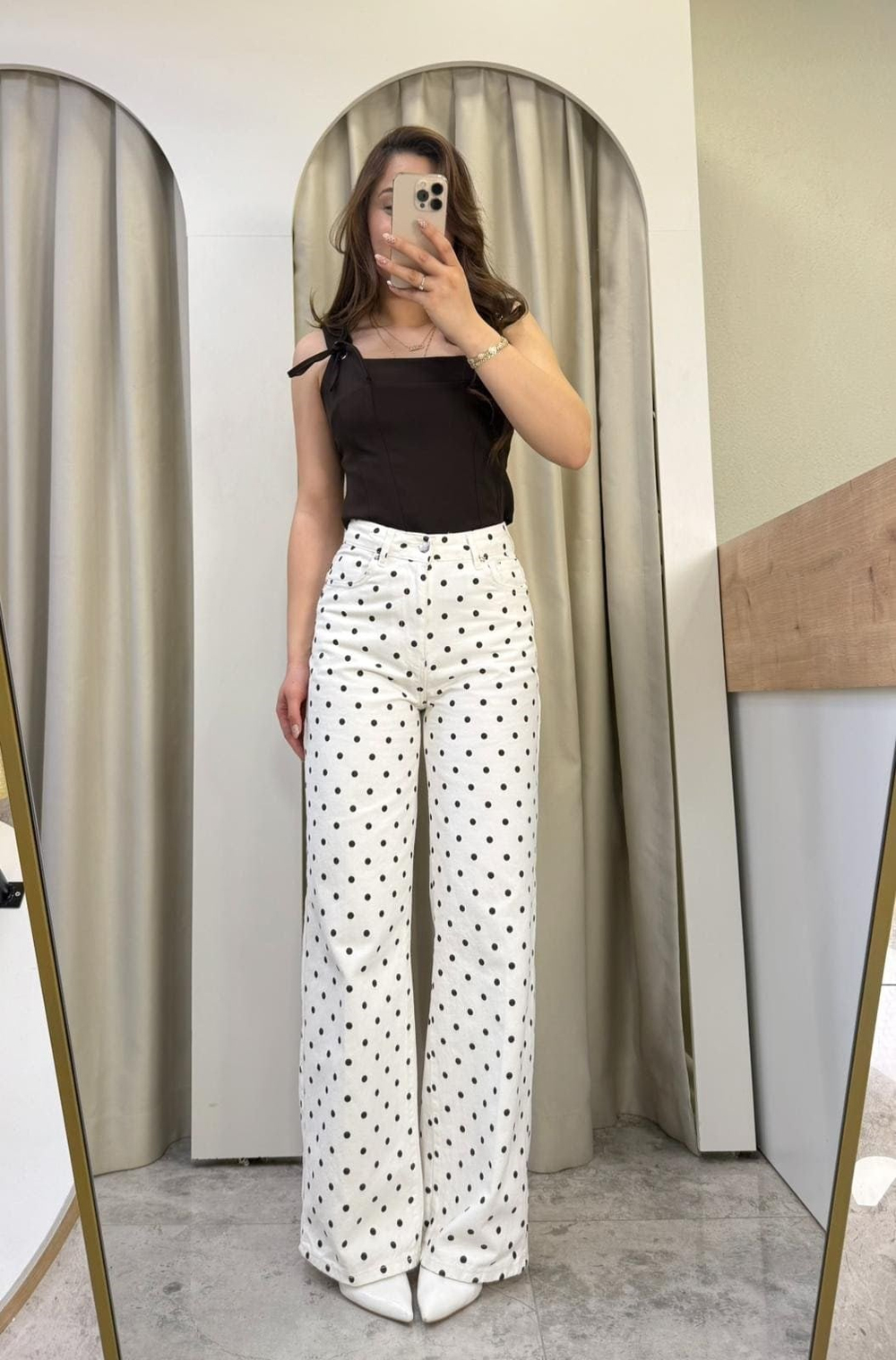 Doll Beyaz Üstü Kahve Puantiyeli Jean