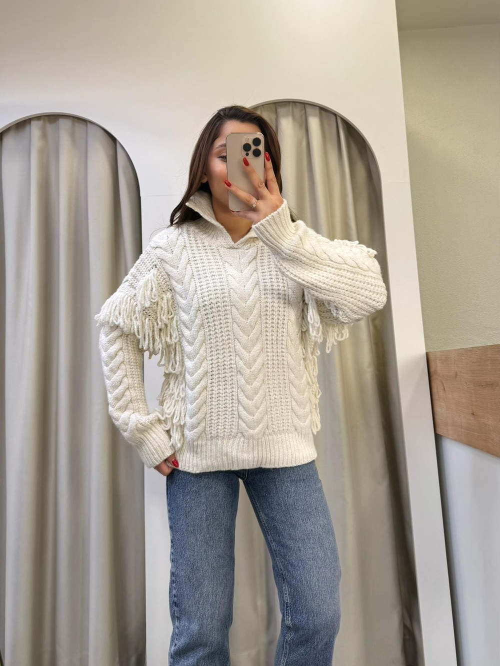 Elegan Krem Saçaklı Kazak