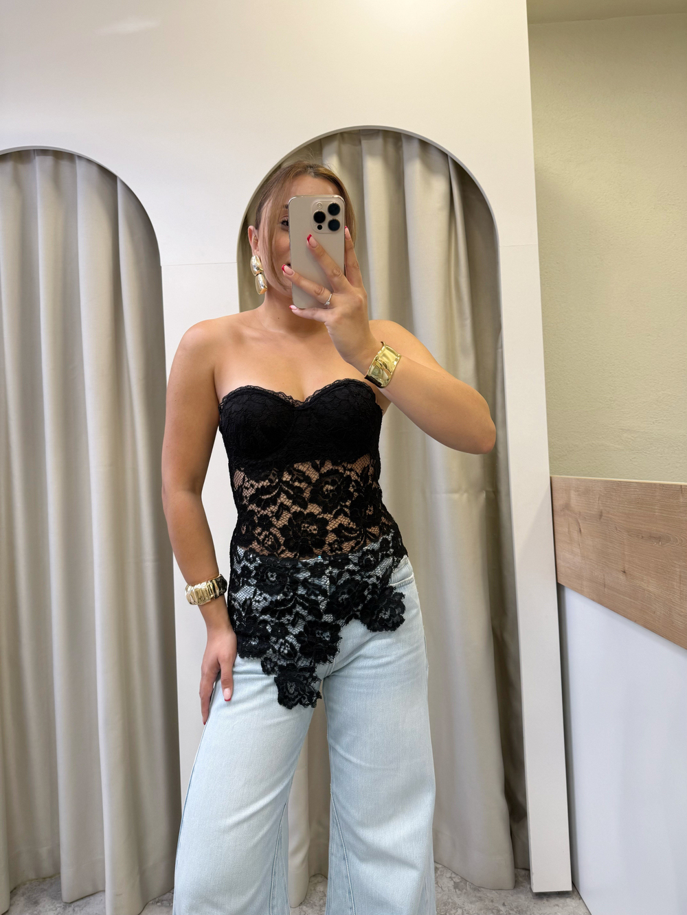 Lovana Siyah Dantel Asimetrik Kesim Korse