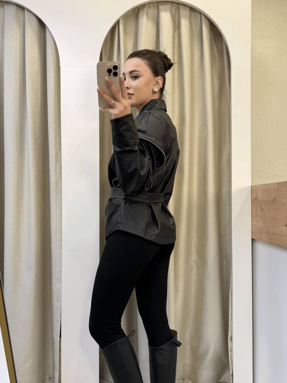 Sophie Siyah Kuşaklı Deri Ceket