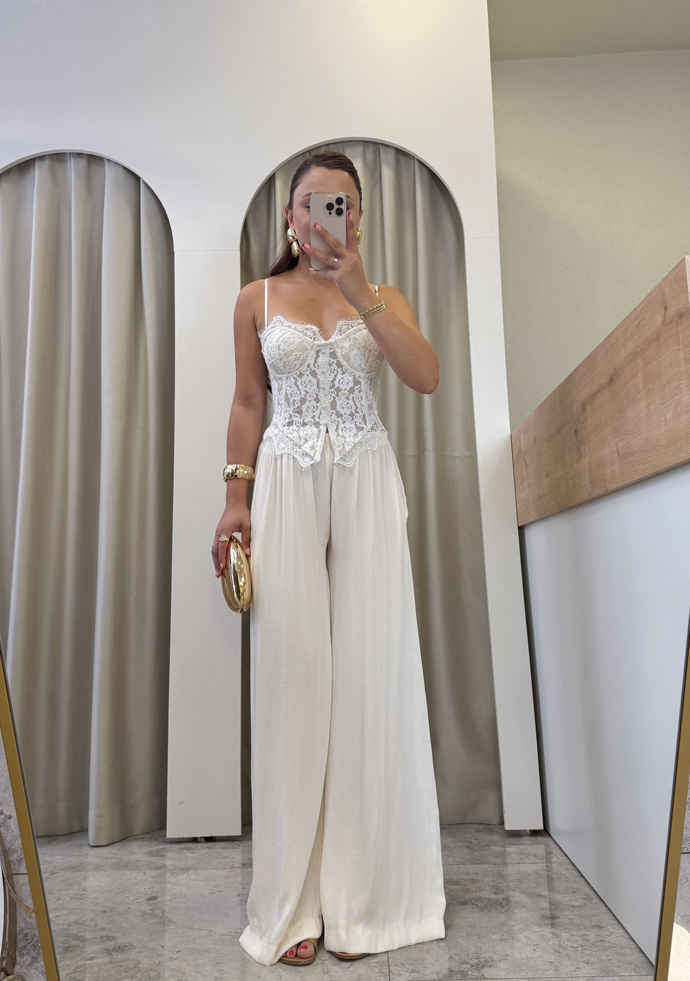 Swan Beyaz Dantelli Korse