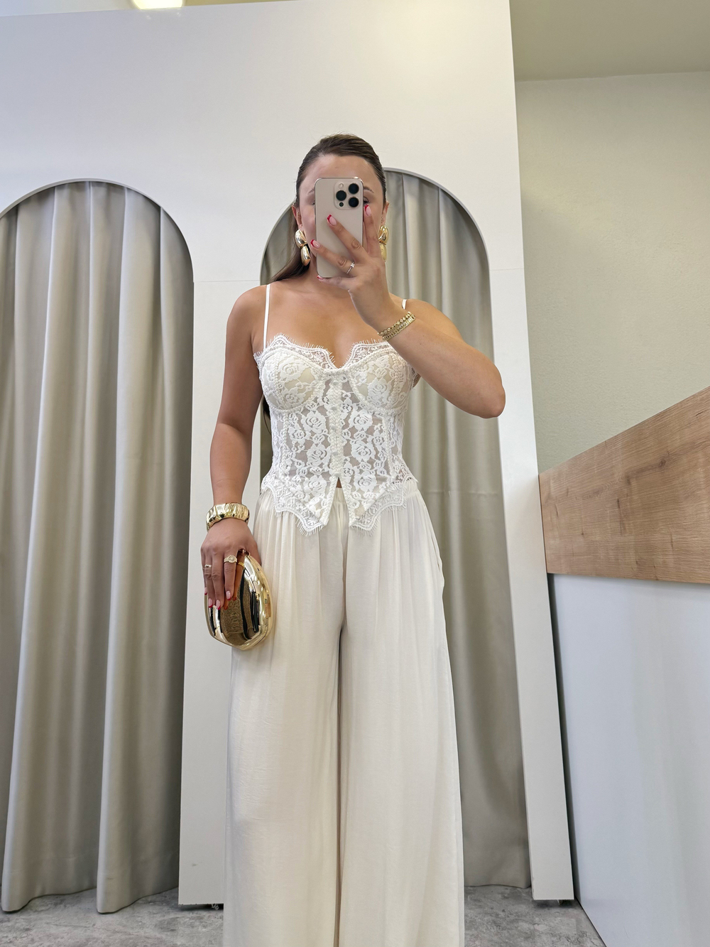 Swan Beyaz Dantelli Korse