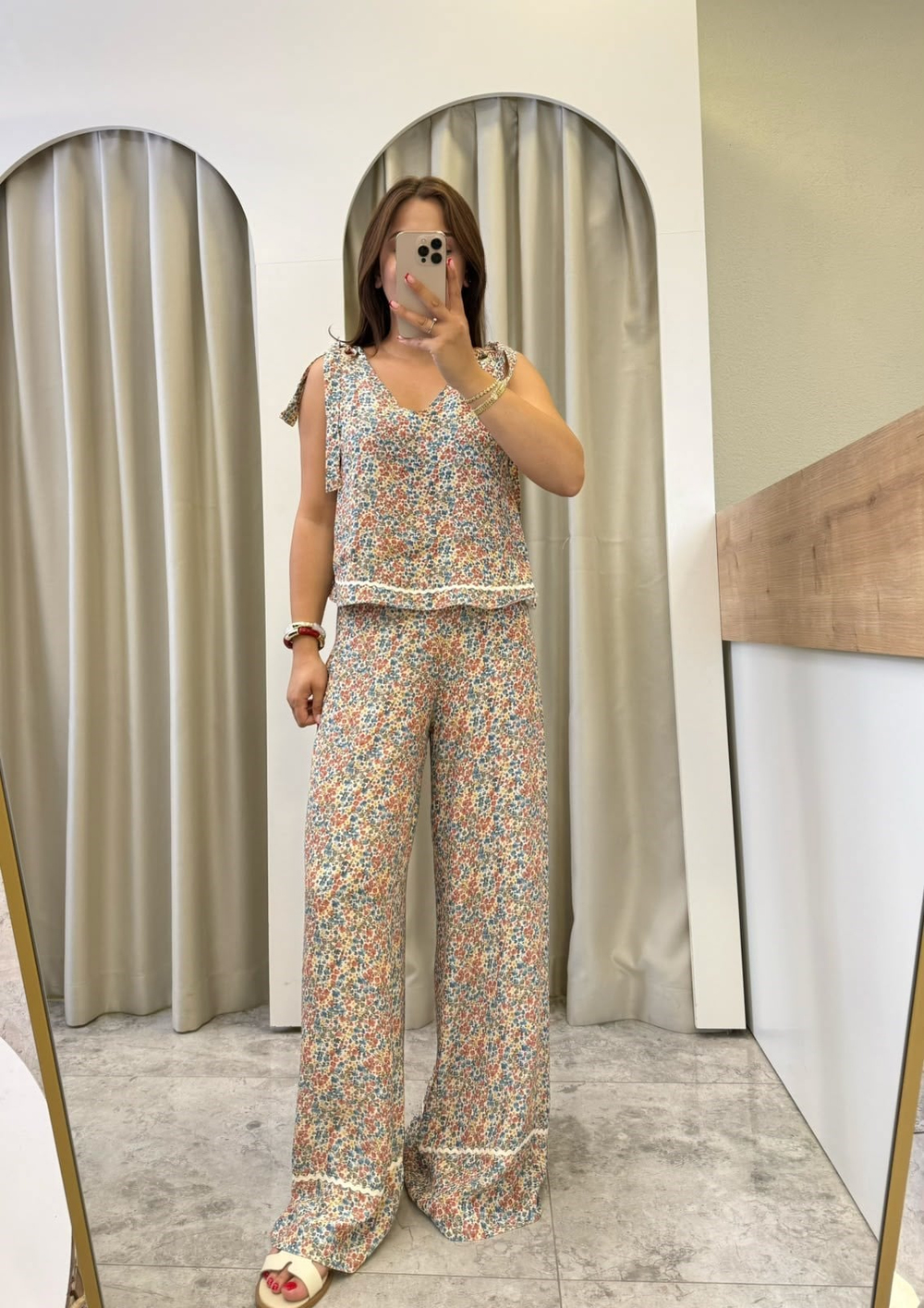 Value Çiçek Desenli Tensel Takım