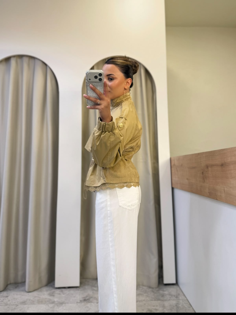 Vanta Camel Dantel Detaylı Bel Büzgülü Ceket