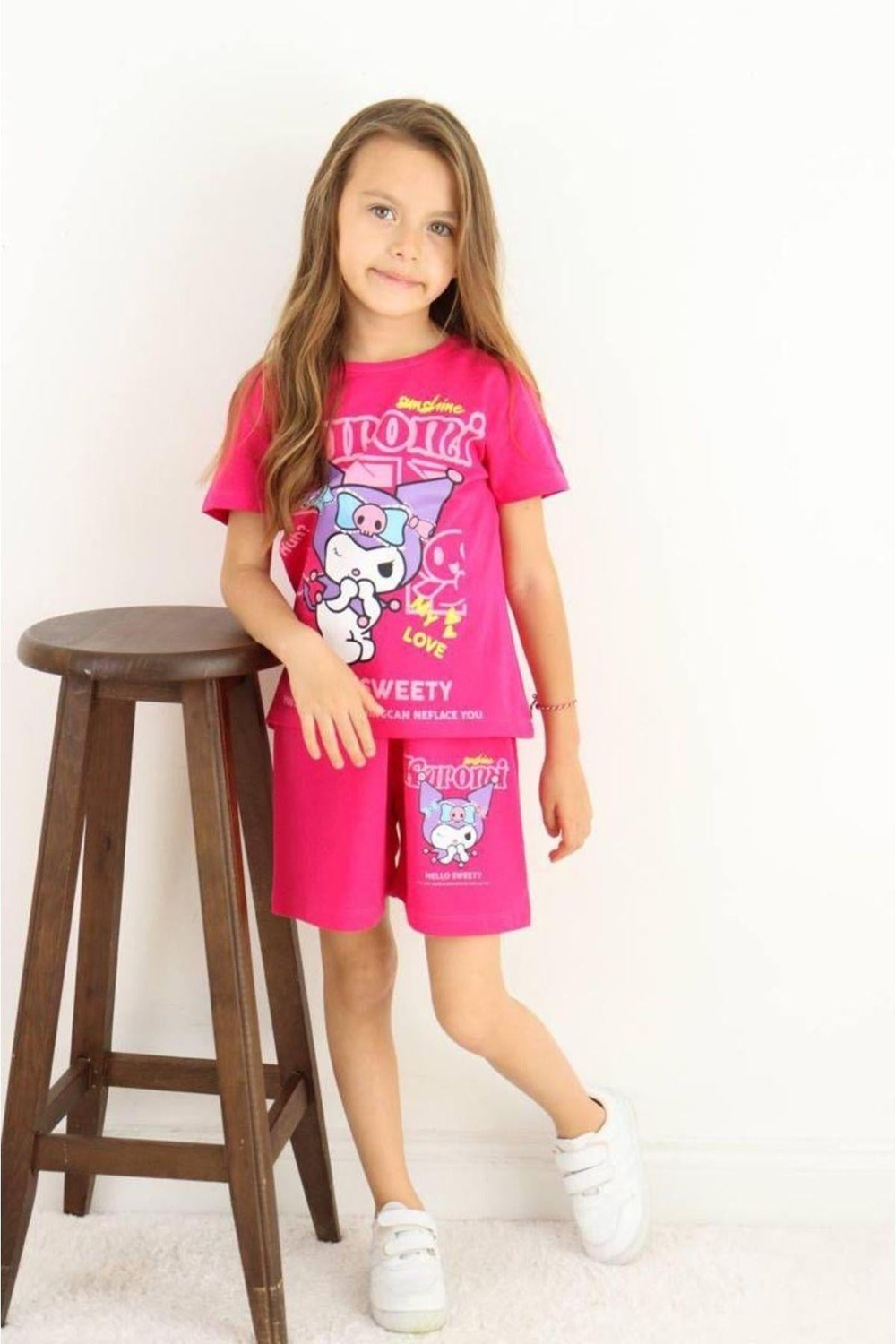 Karakter Baskılı T-shirt ve Şortlu Alt Üst Kız Çocuk Takım (3-12 Yaş)