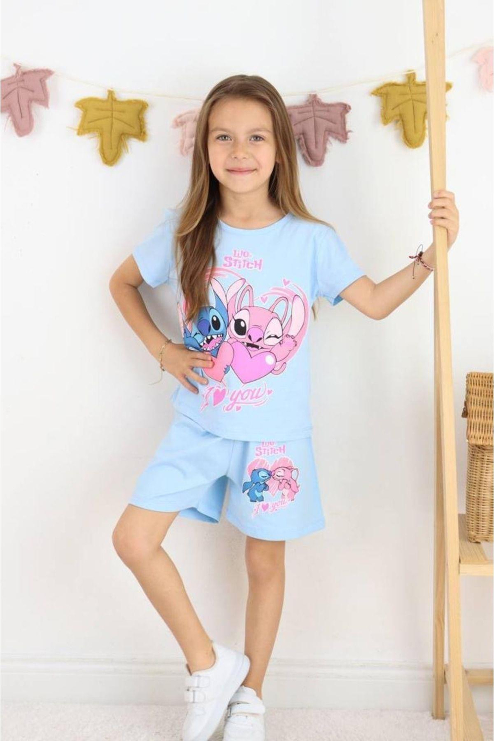 Karakter Baskılı T-shirt ve Şortlu Alt Üst Kız Çocuk Takım (3-12 Yaş)