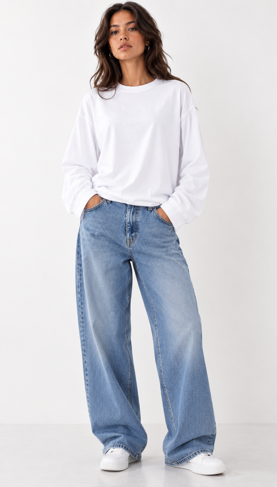 beyaz oversize uzun kol tshirt