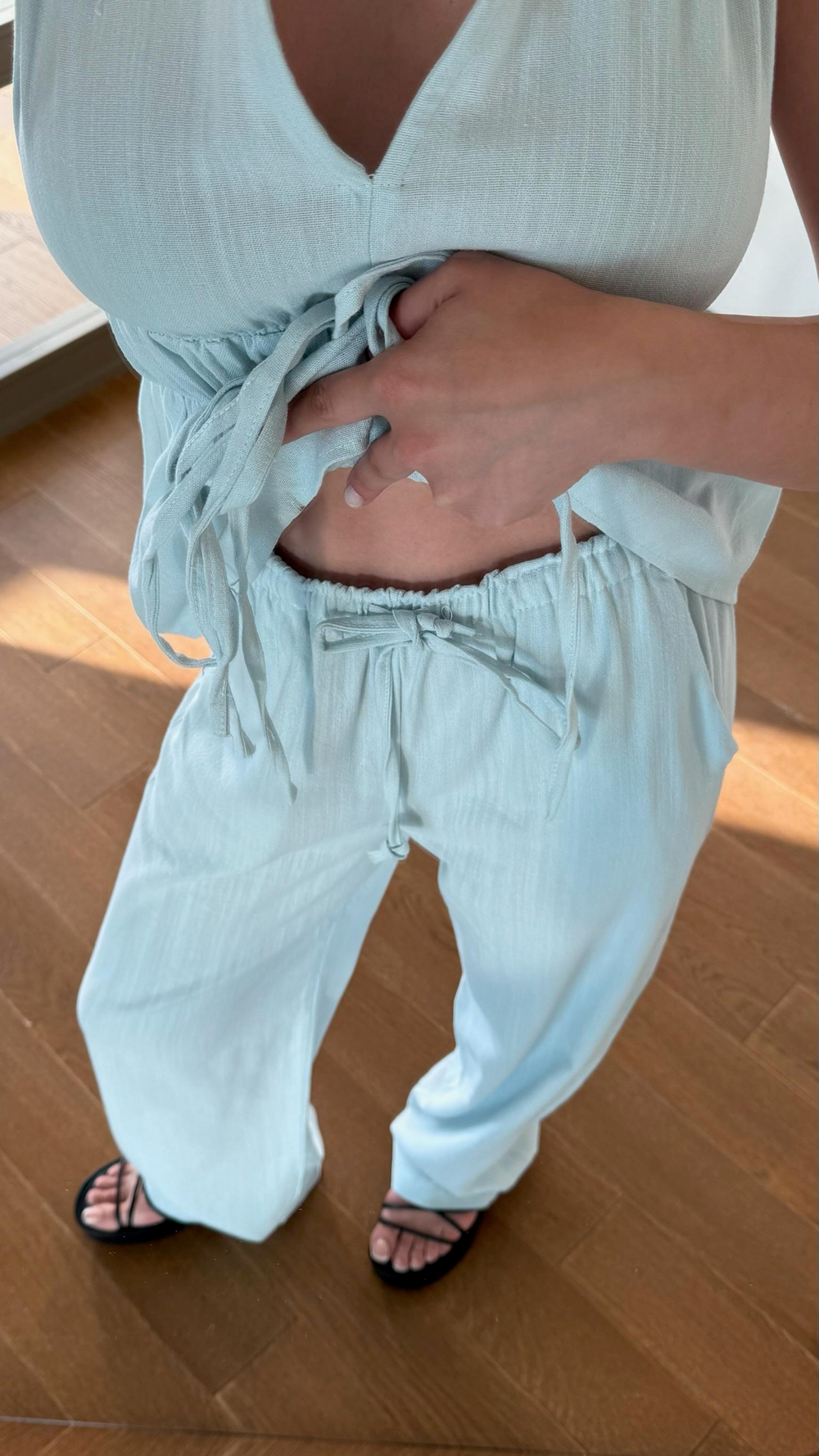 Mavi Lastik Detaylı Bluz Pantolon Takım