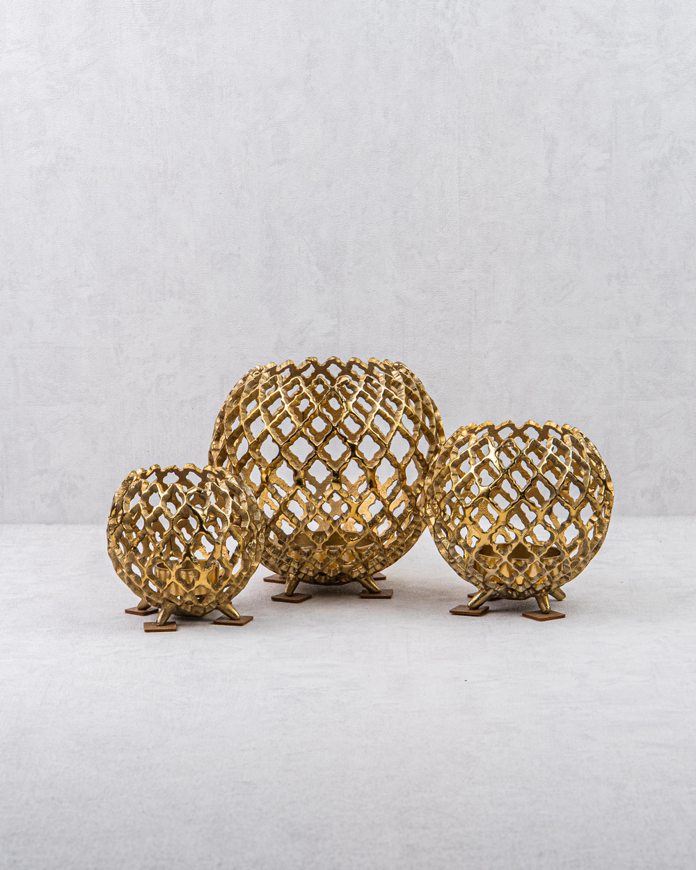 DekuvaALMEDA BRASS DEKORATİF ÜÇLÜ ŞAMDANGÜVEN STR-29