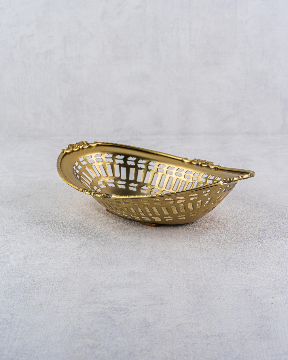 DekuvaJAALI OVAL GOLD EKMEKLİK 24*17LAMEDORE 1MG-8900B