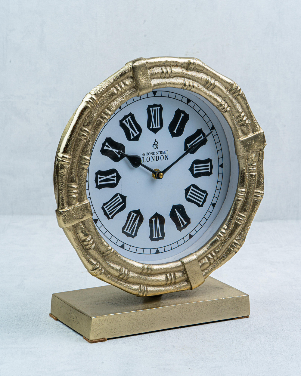 DekuvaLND YUVARLAK GOLD MASA SAATİ 2LAMEDORE 1PRG 21534G