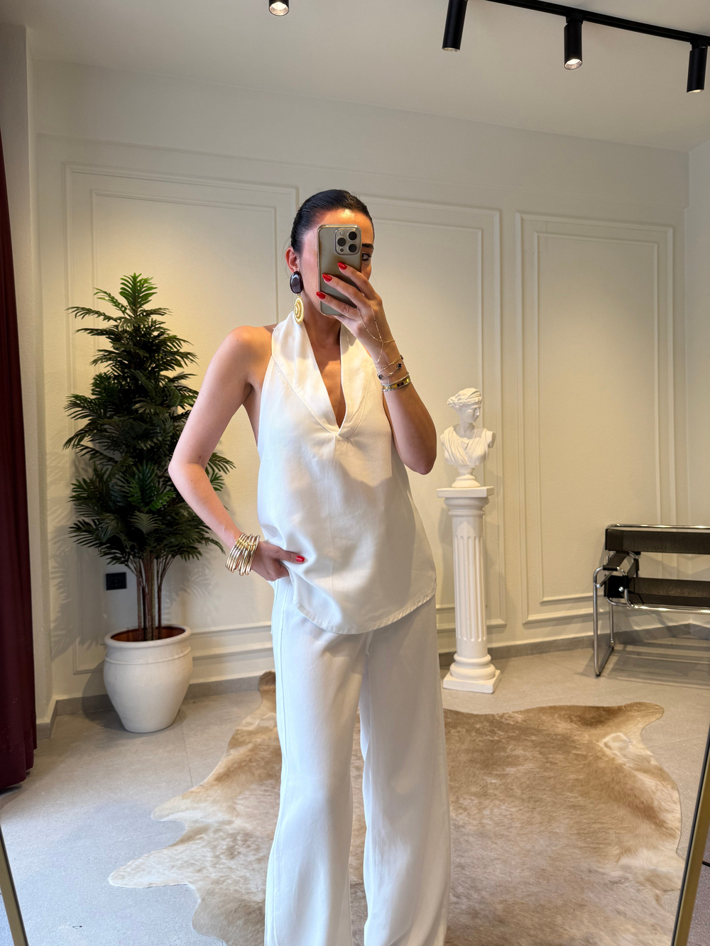 Beyaz Halter Yaka Bluz Pantolon Takım