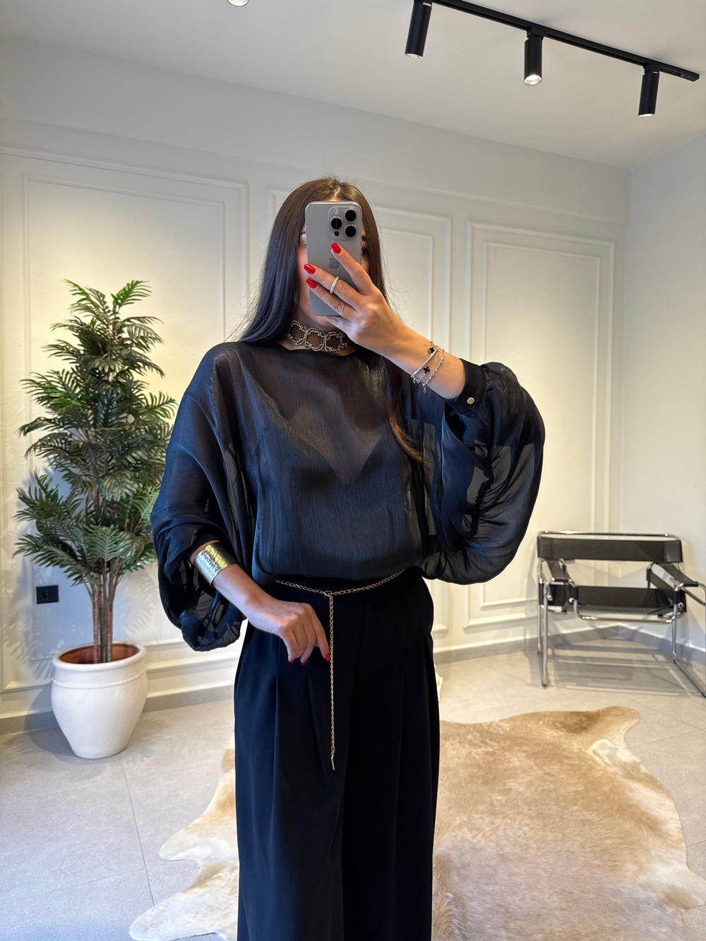 Siyah Yarasa Kol Organze Bluz